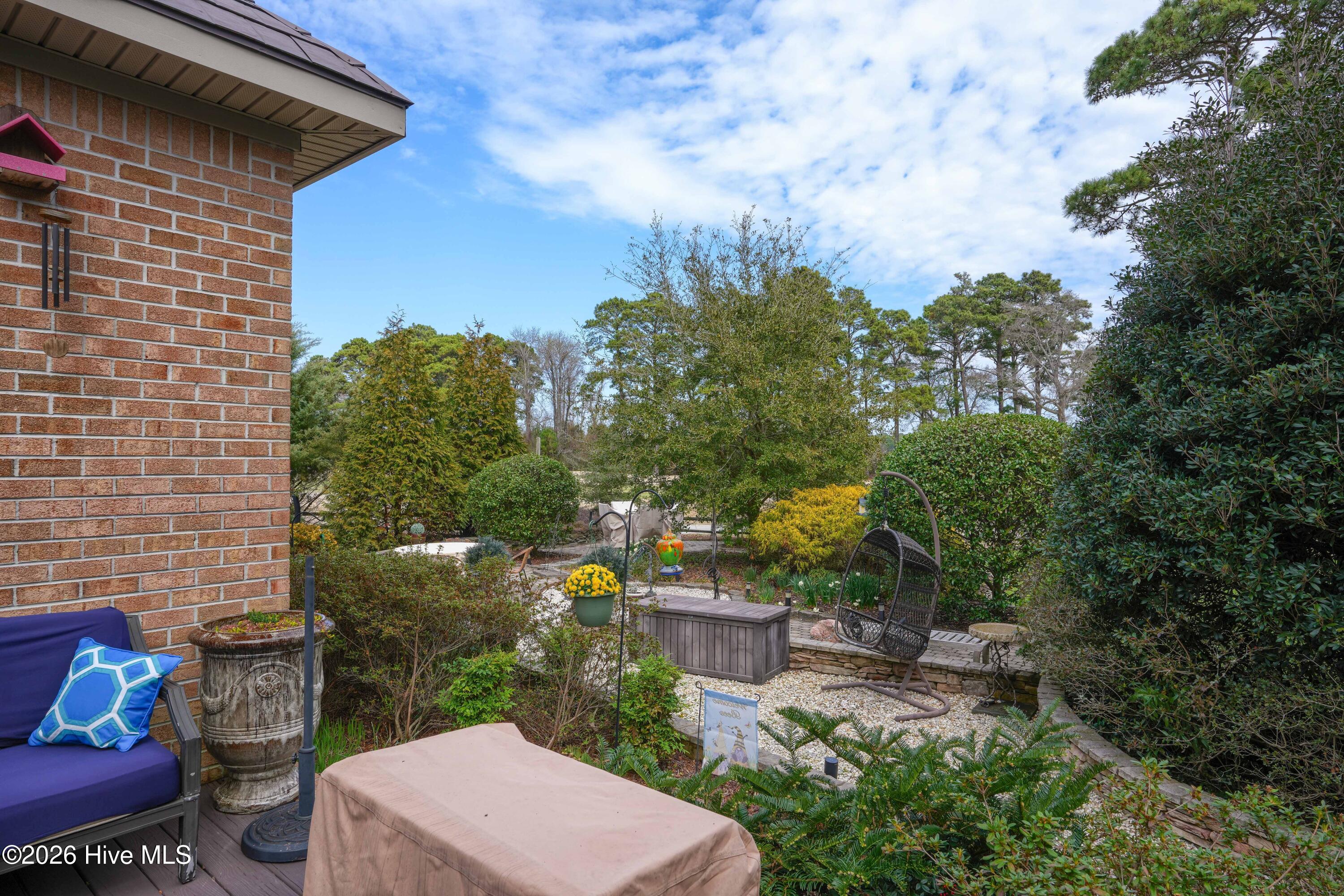 100559840 | Photo 44