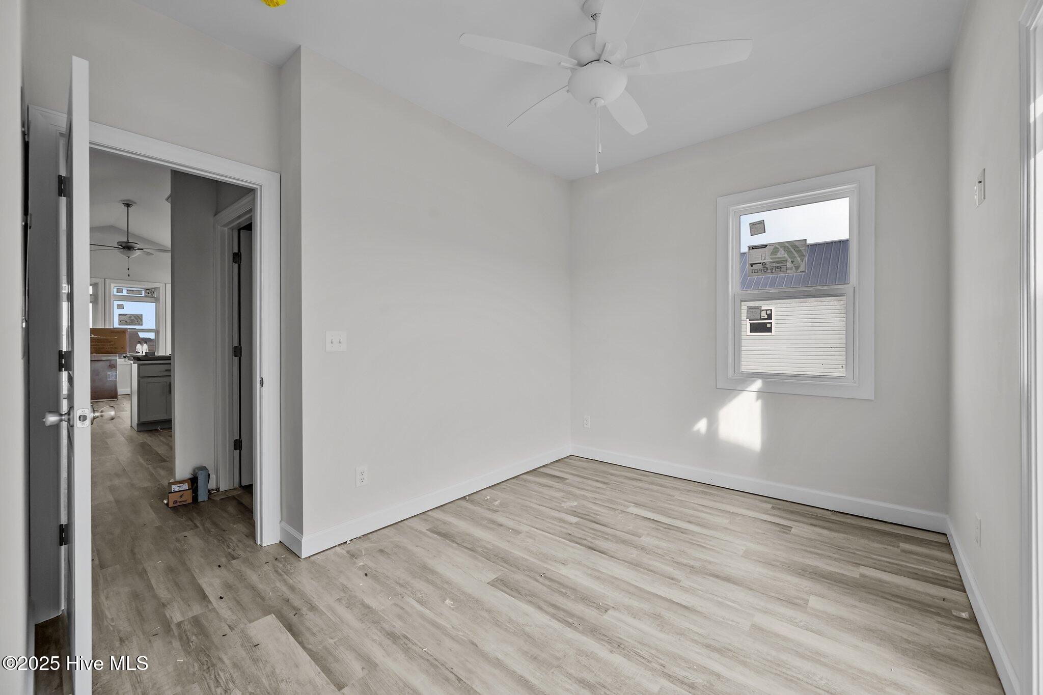 100519991 | Photo 21