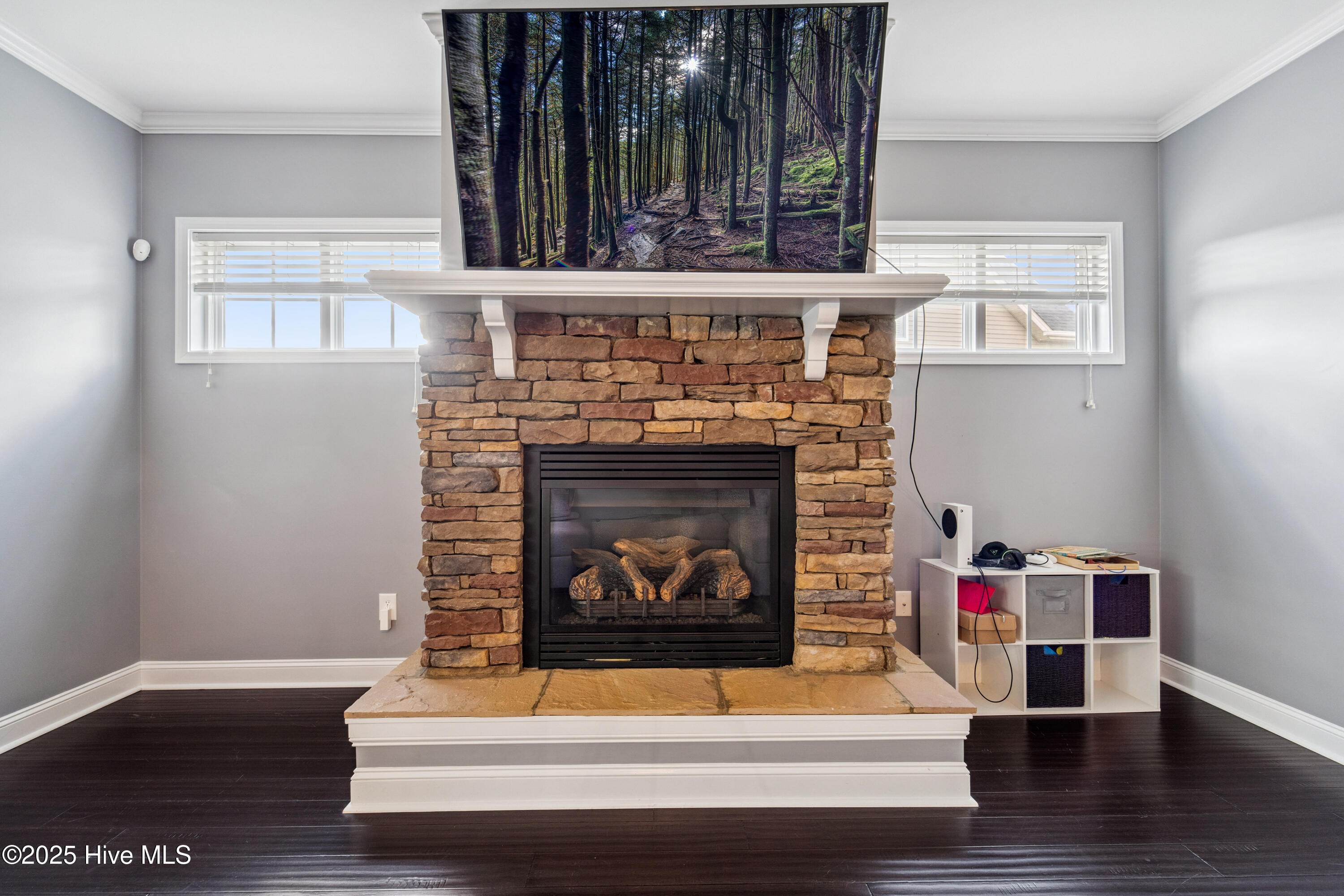 100516932 | Photo 21