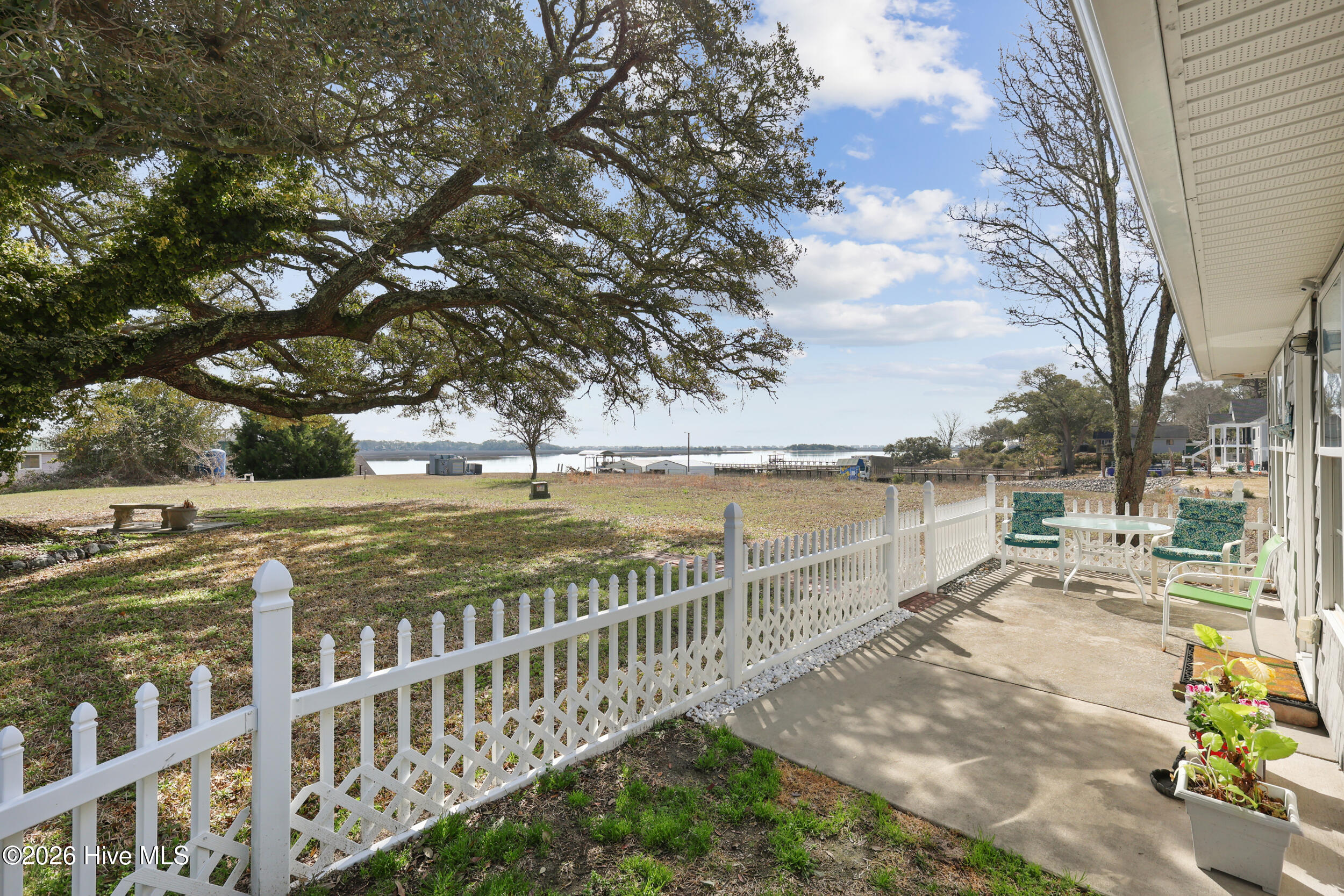 100559540 | Photo 16