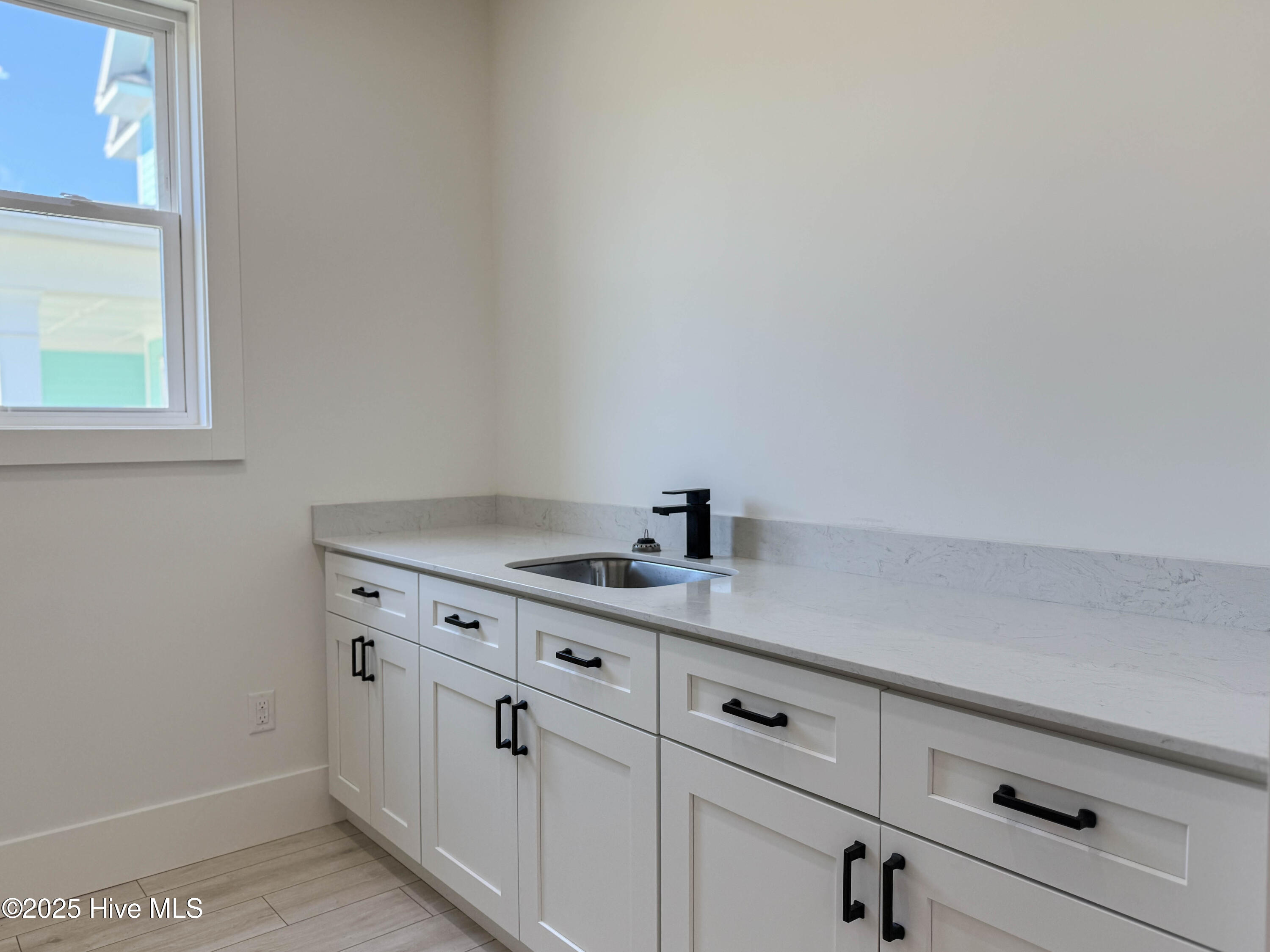 100539536 | Photo 65