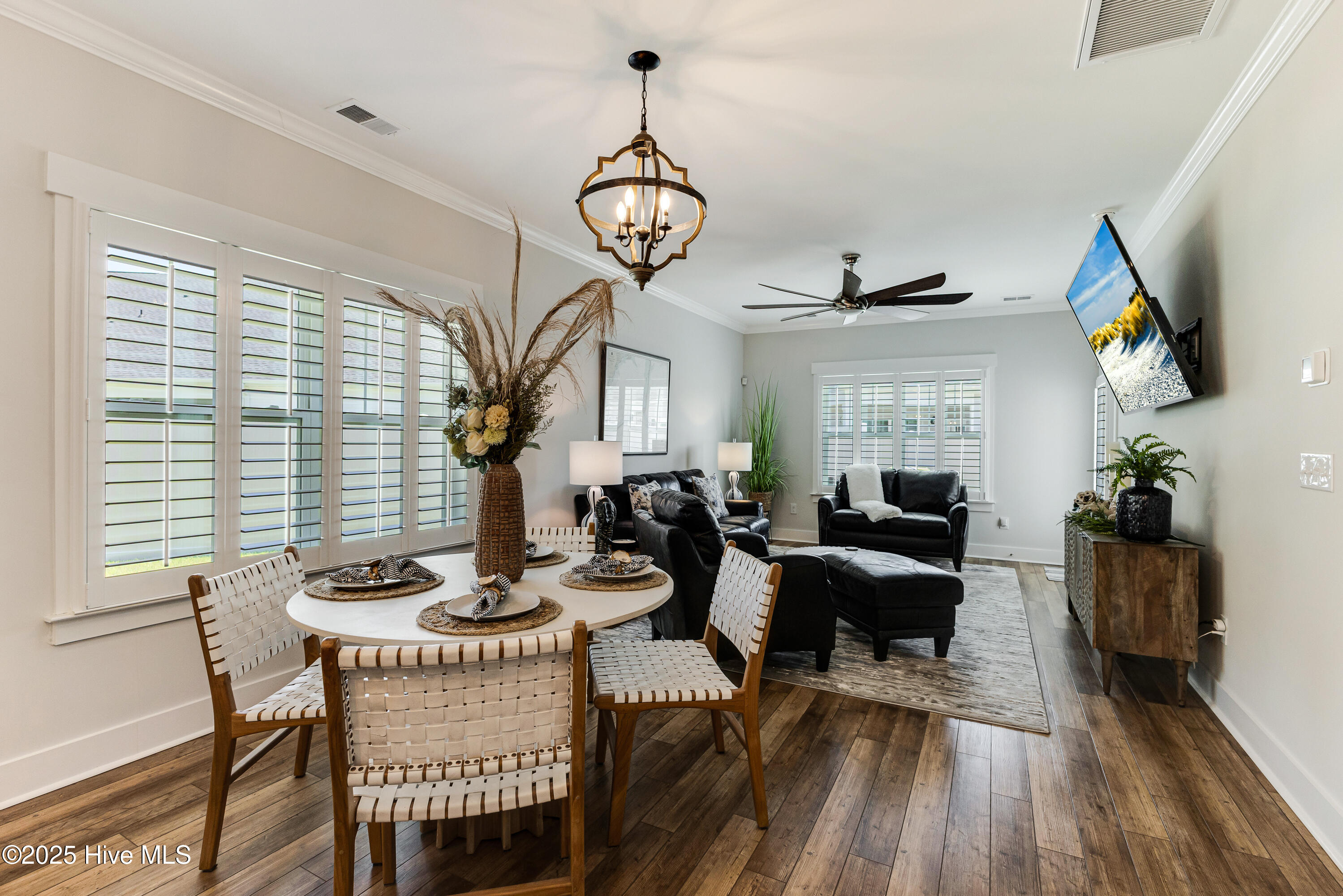 100514255 | Photo 10