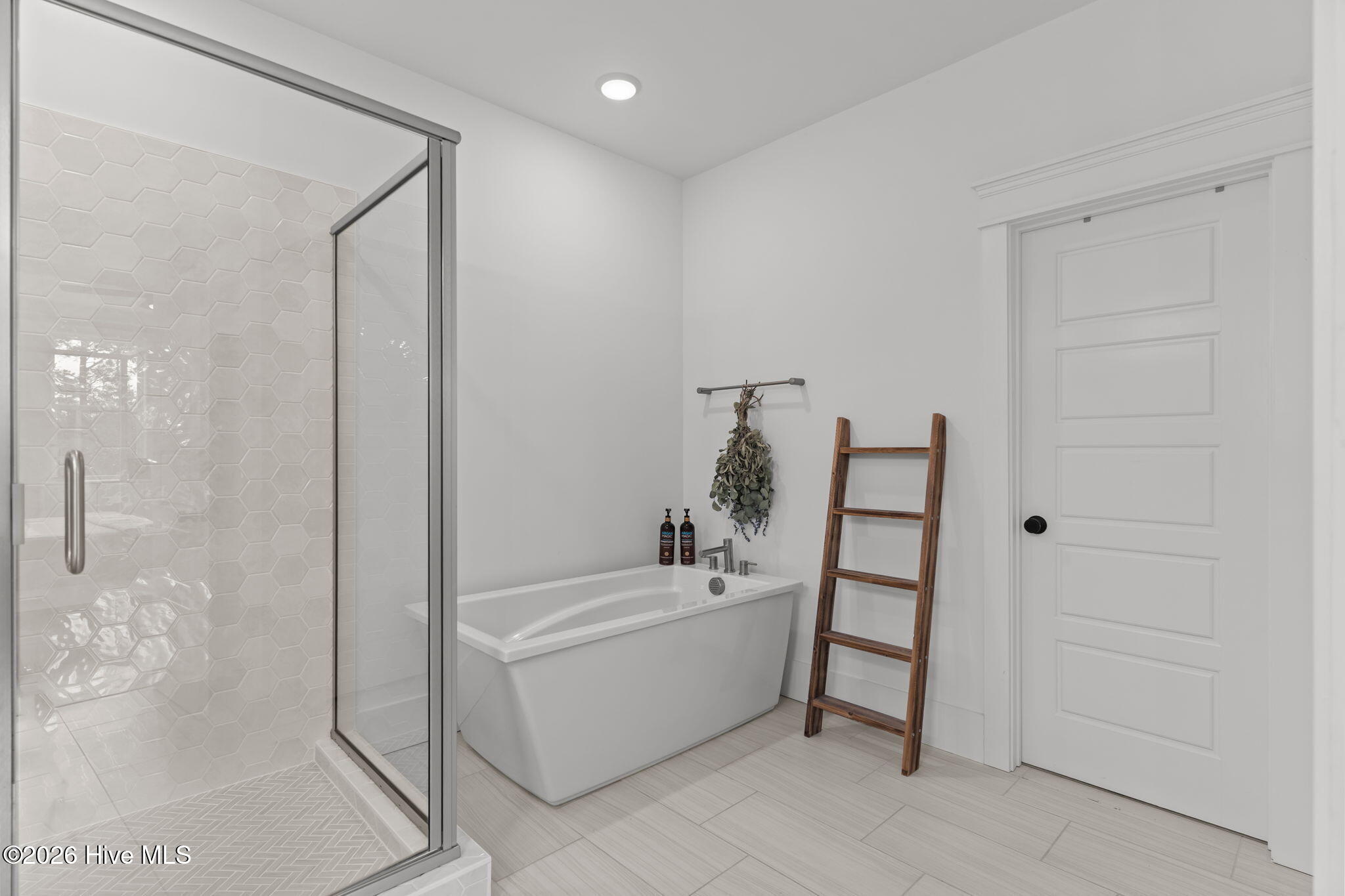 100552247 | Photo 32