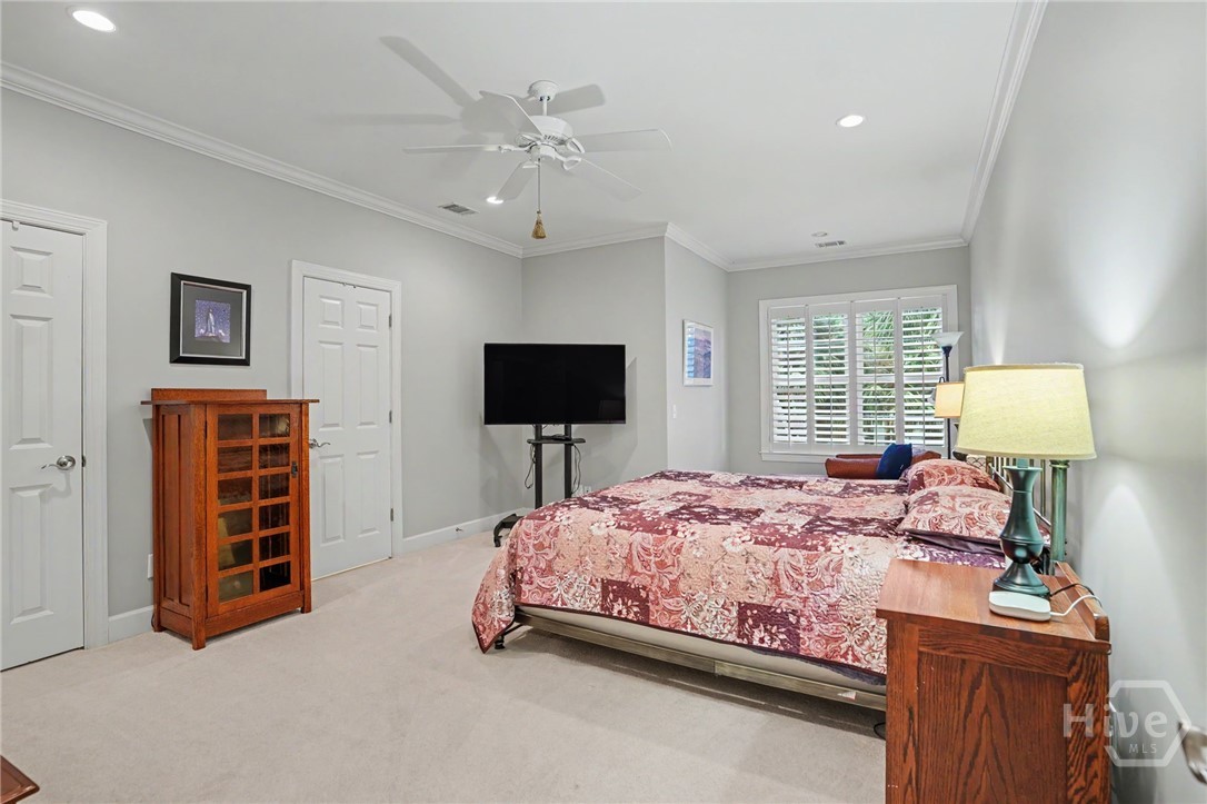 Guest Bedroom 1 with ensuite bathroom
