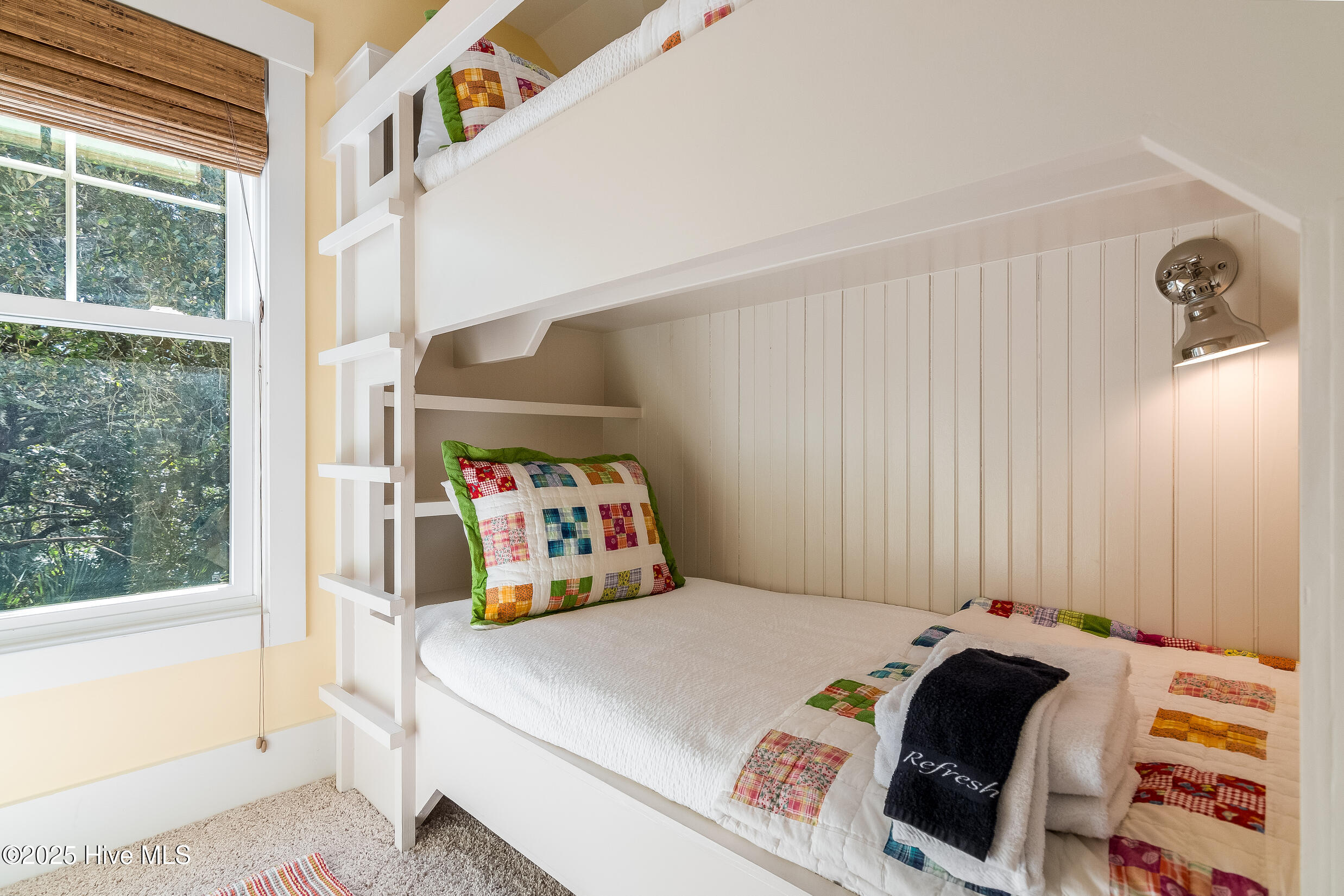 100545304 | Photo 30