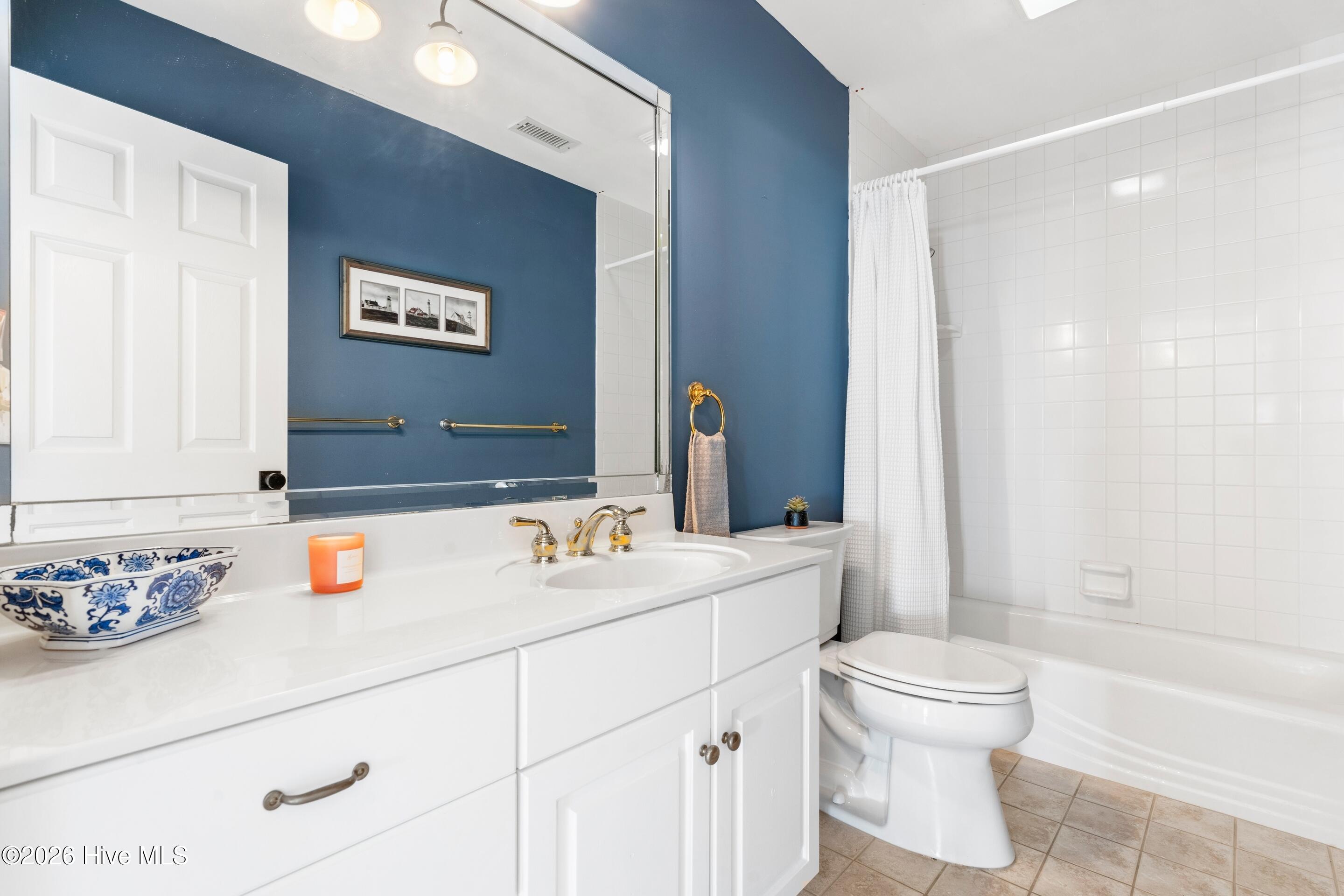 100549309 | Photo 62