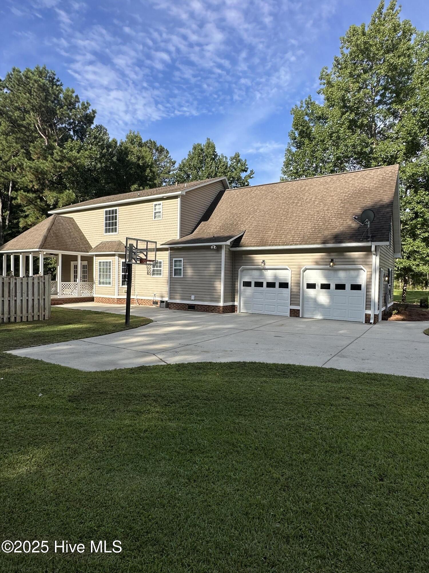 100524744 | Photo 41