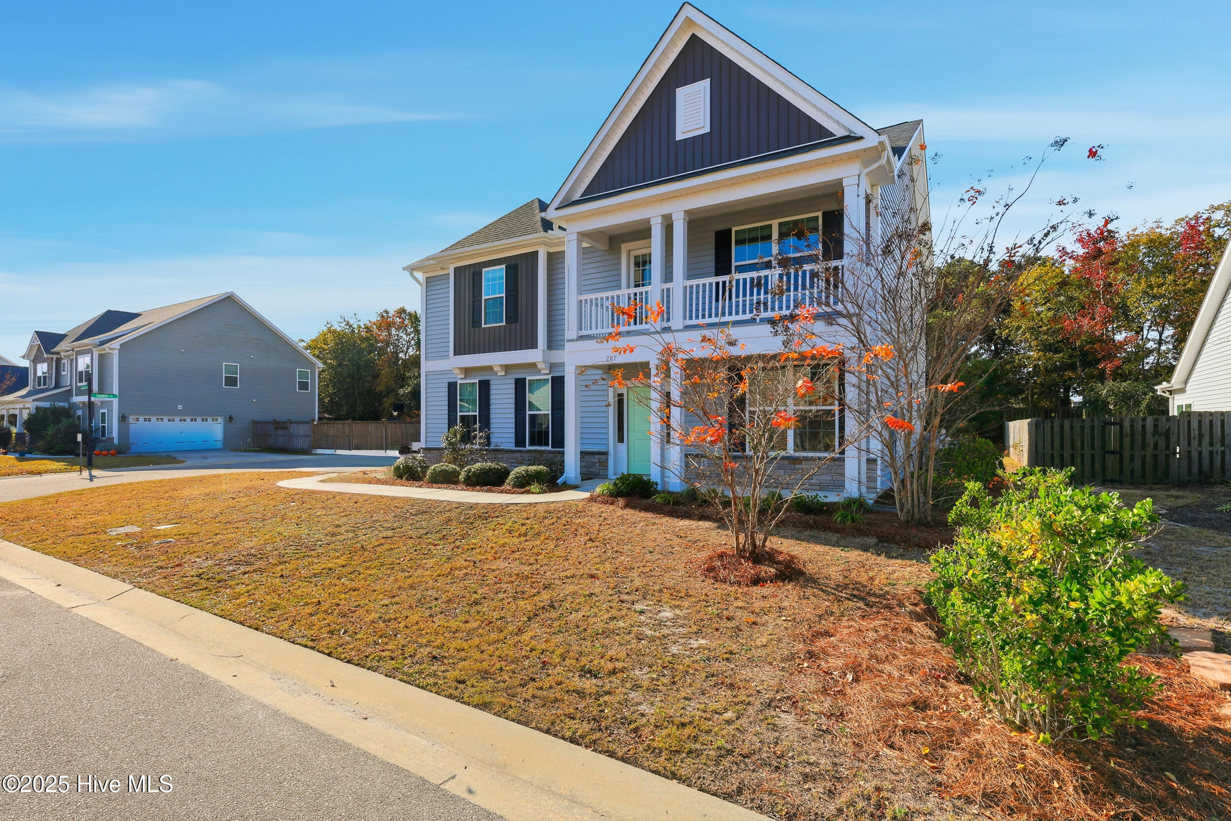 100541614 | Photo 39