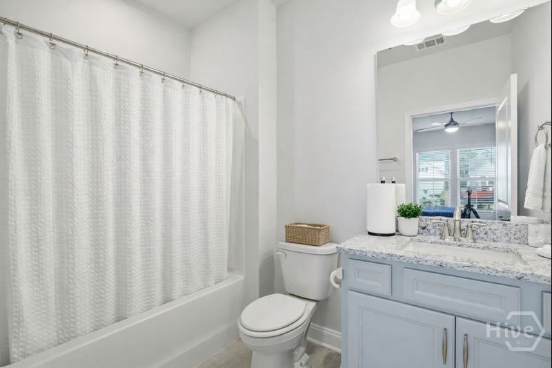 Guest bathroom 1