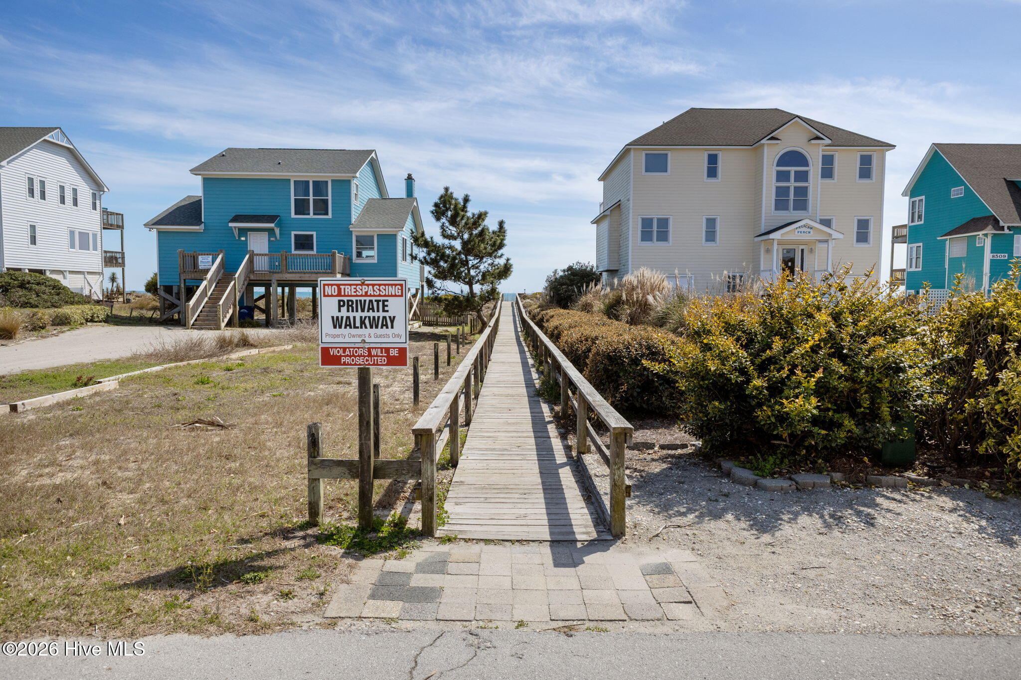 100560705 | Photo 20