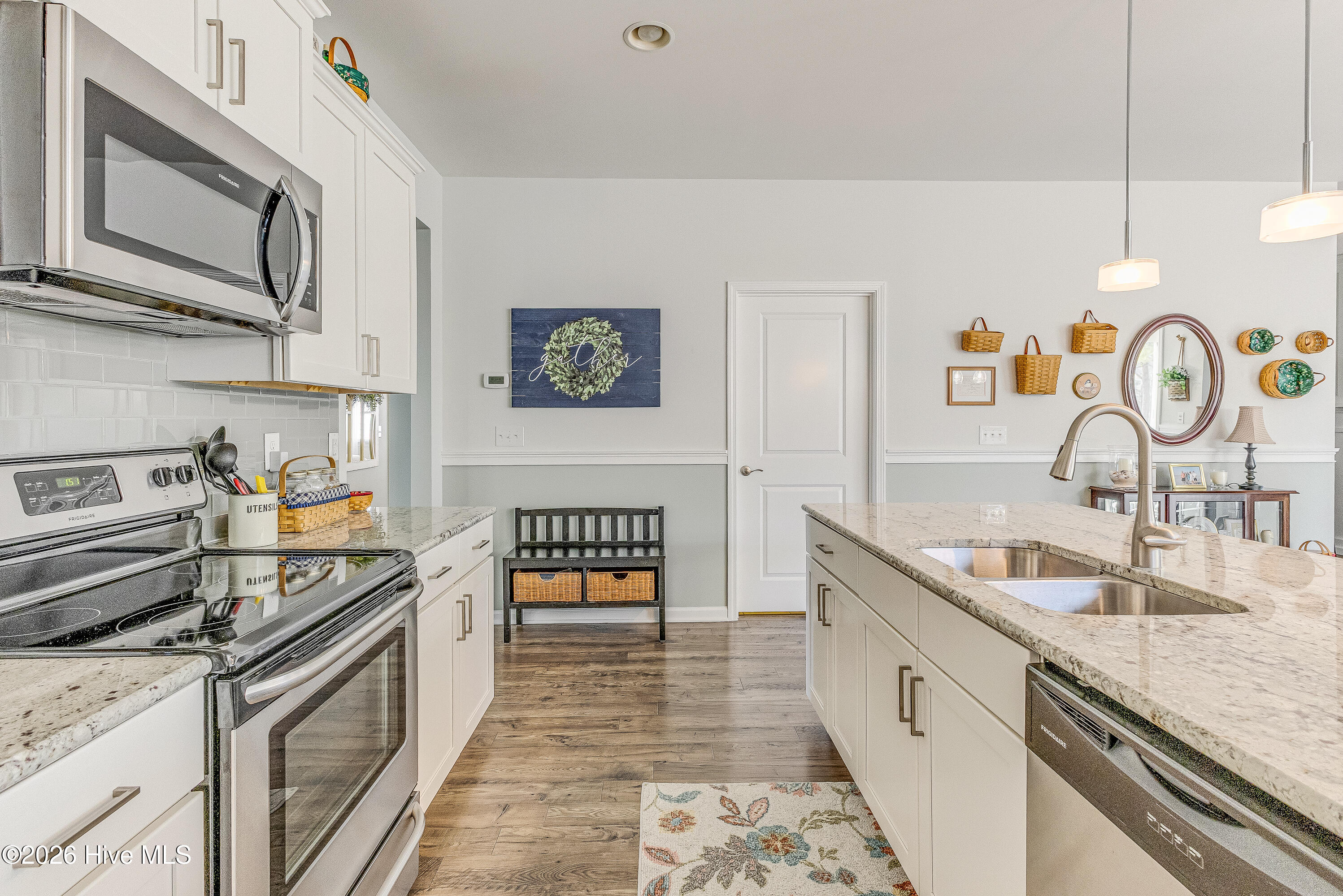 100555117 | Photo 10