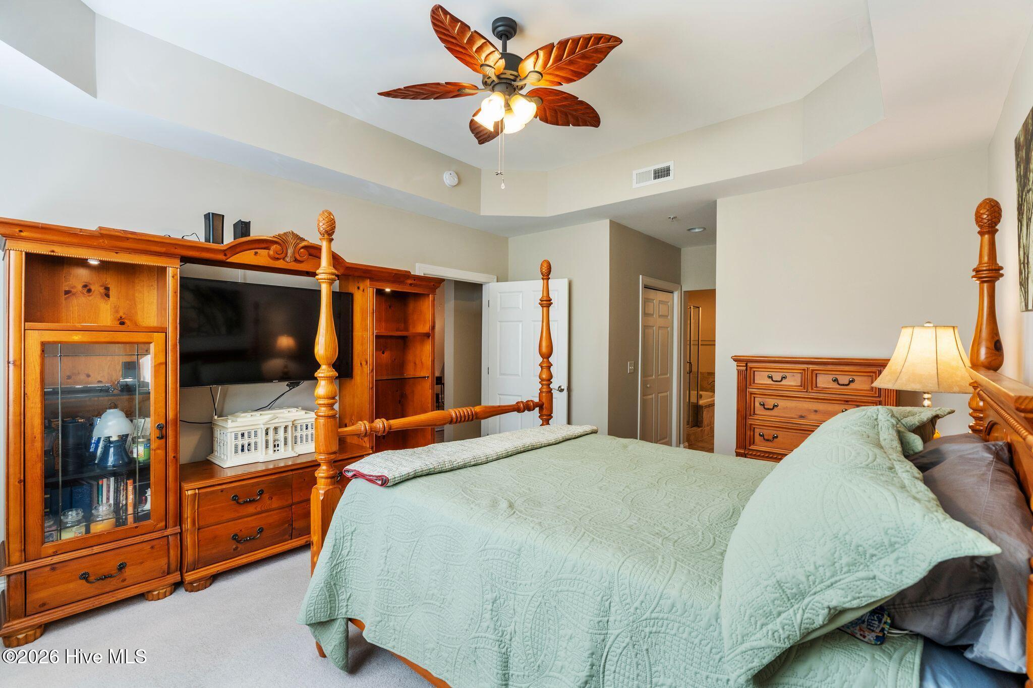 100555450 | Photo 23