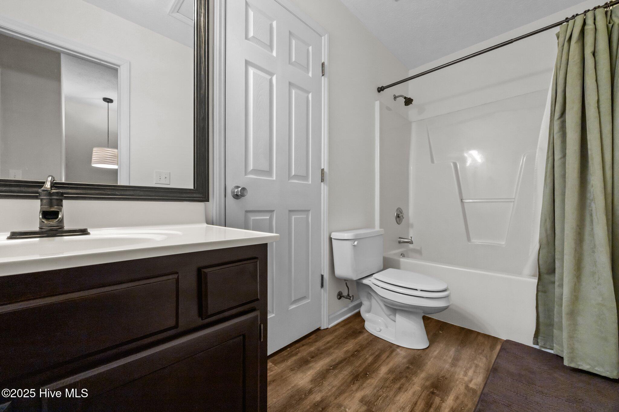 100507722 | Photo 24