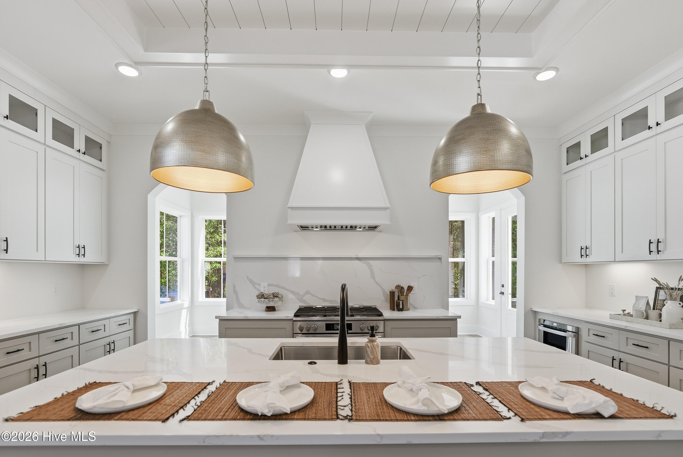 100564913 | Photo 19