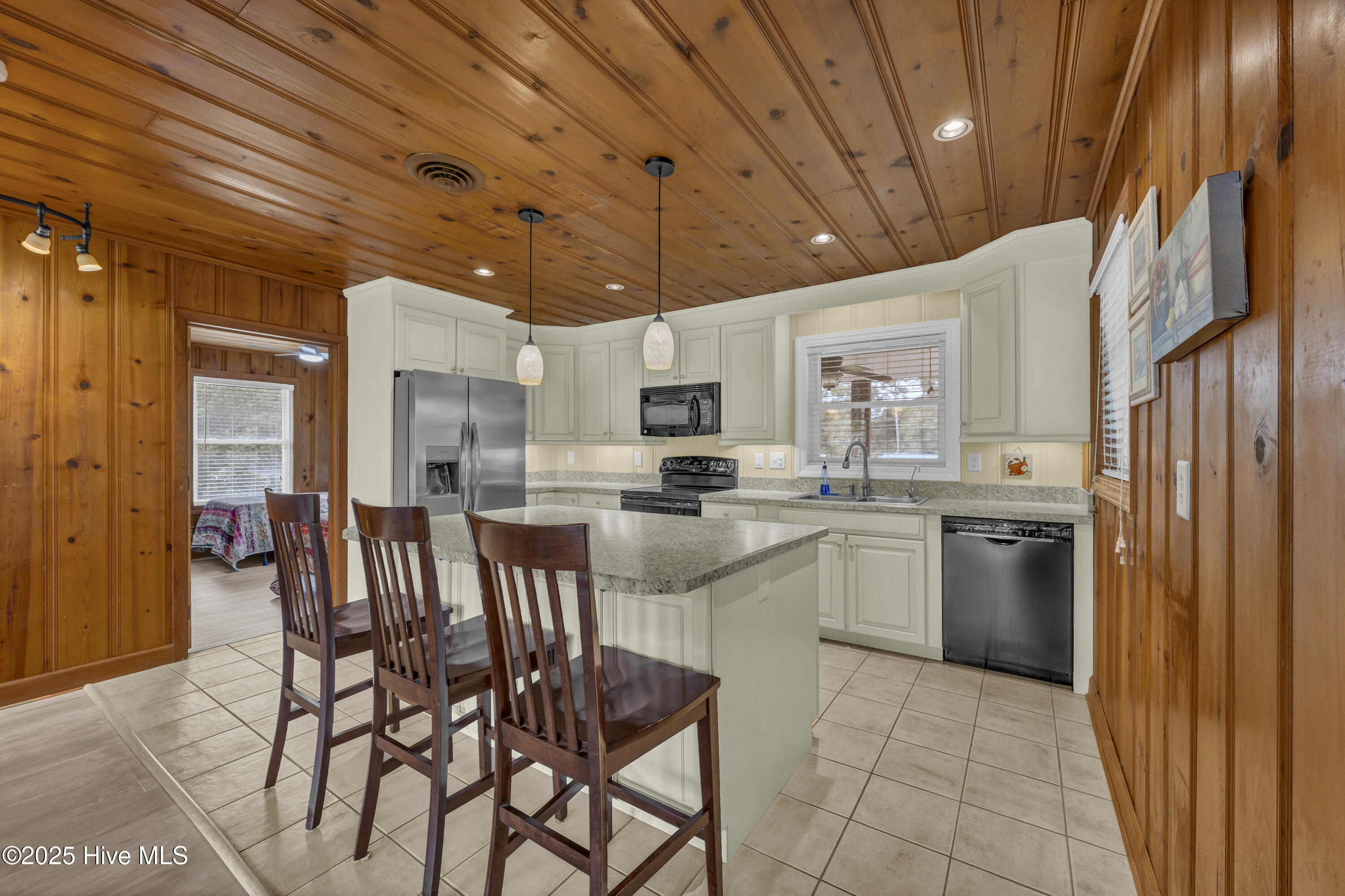 1968 Oak Street SW, Ocean Isle Beach, NC 28469 – photo 7: 007_img_7266_273