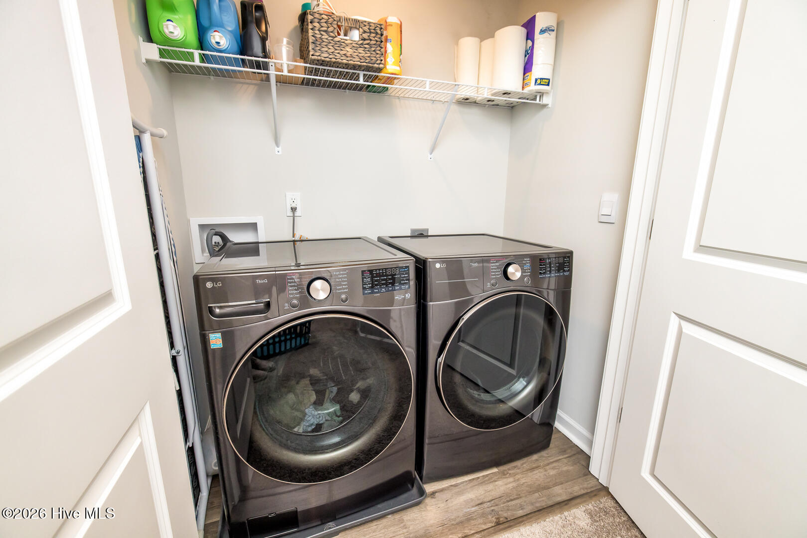 100570599 | Photo 27