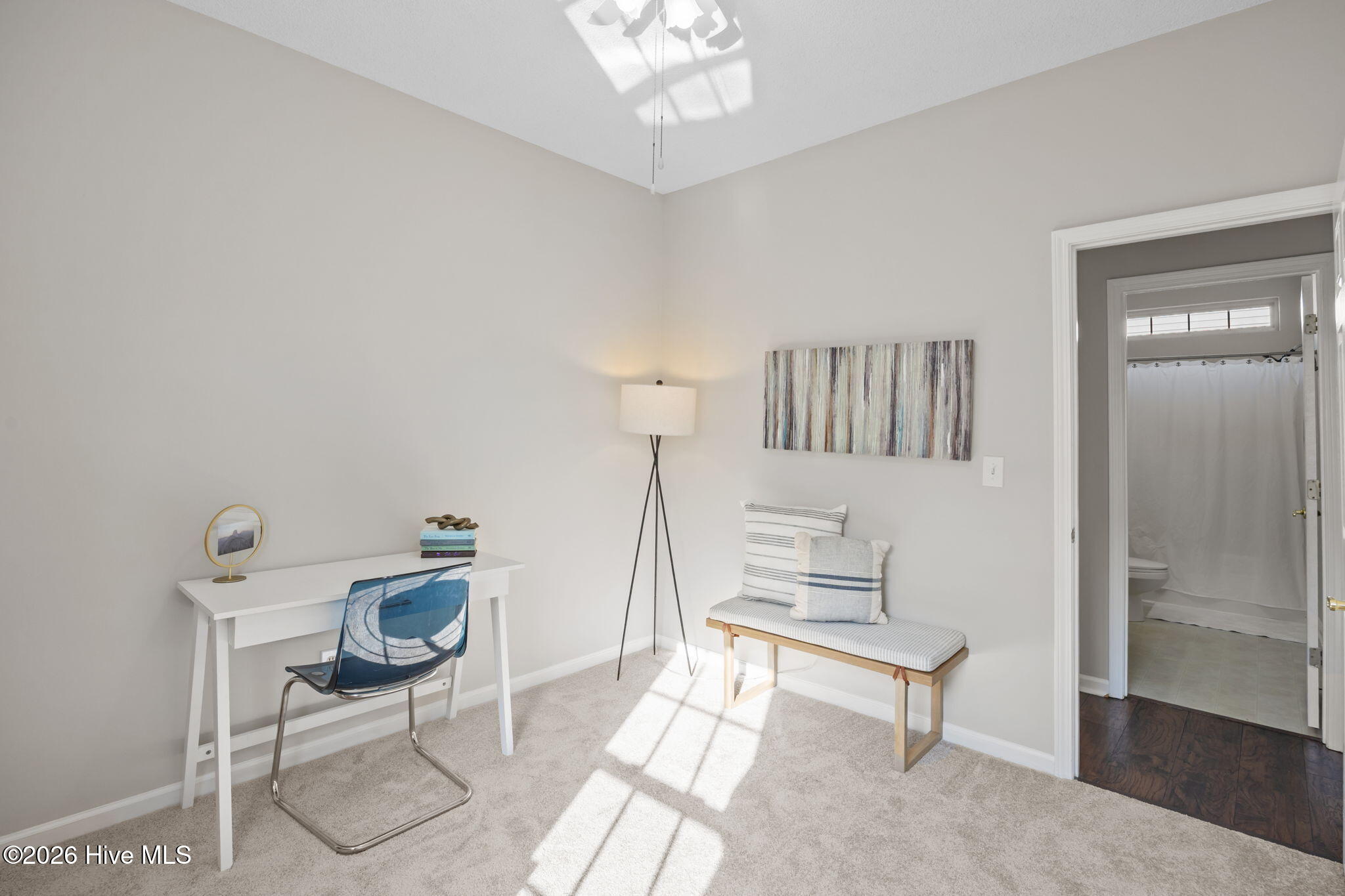 100557931 | Photo 20