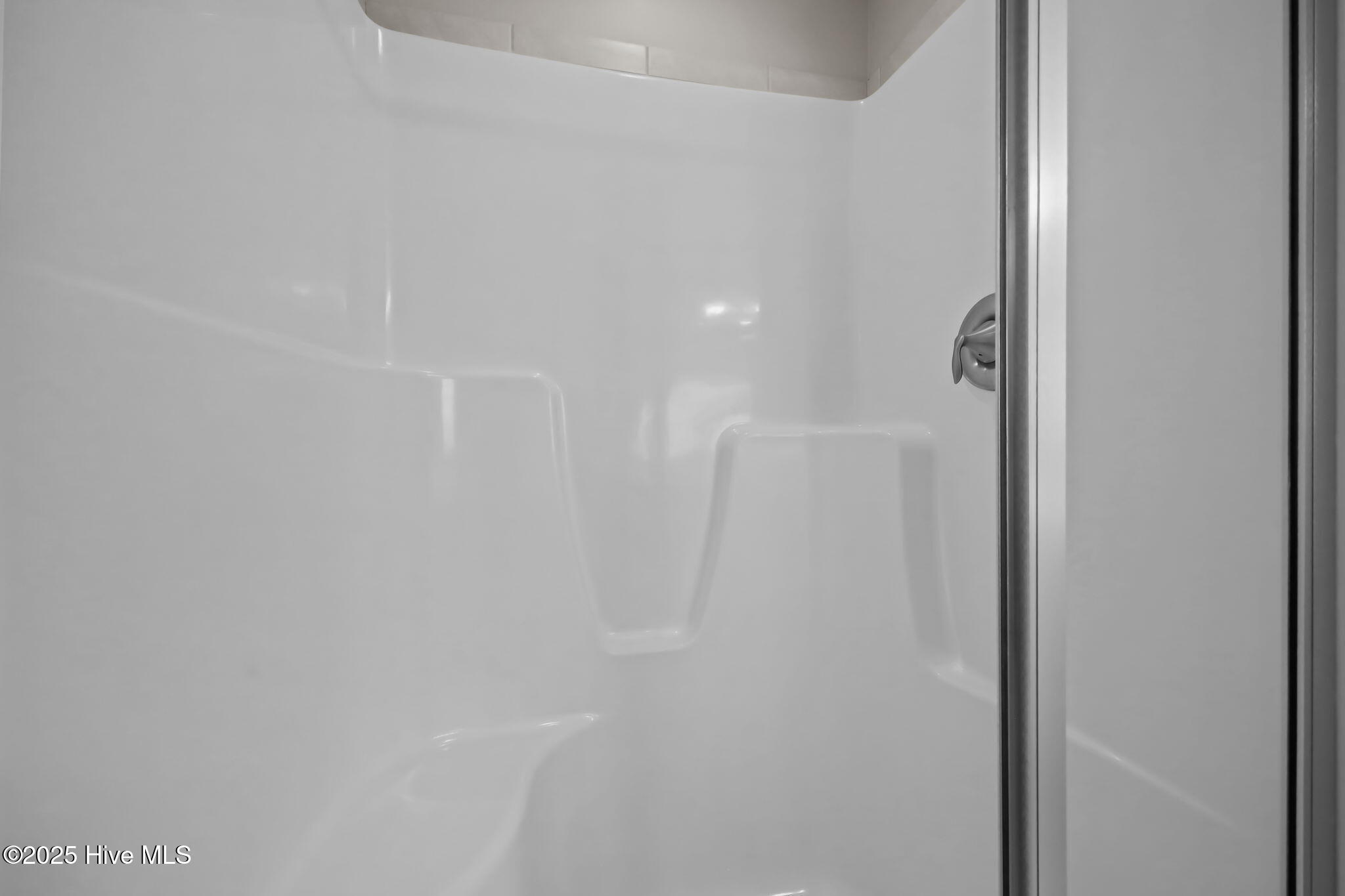 100516822 | Photo 18