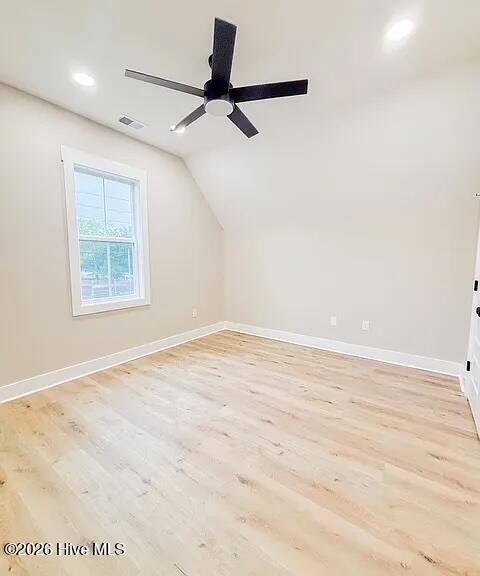 100568667 | Photo 13