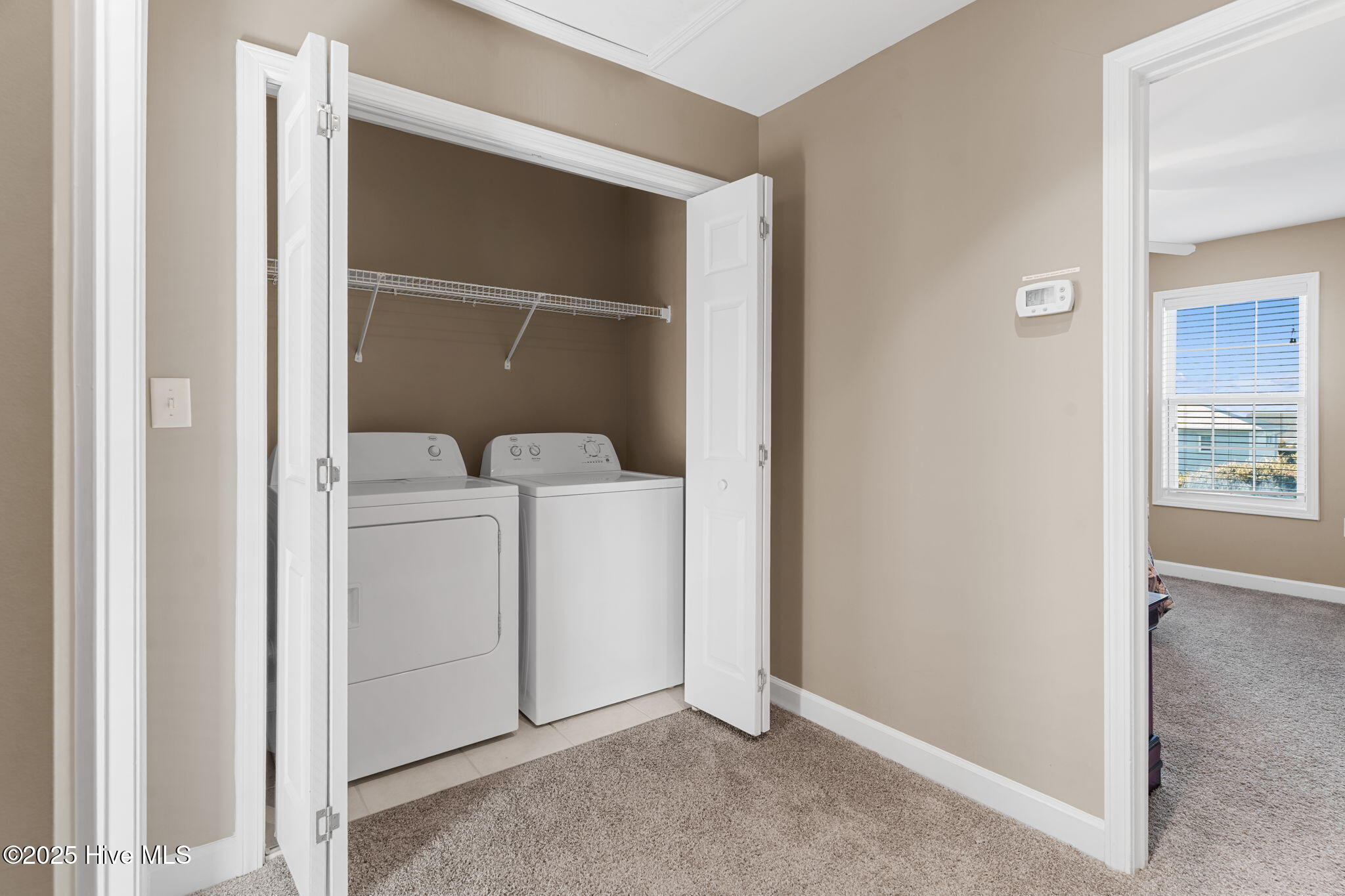 100544911 | Photo 49