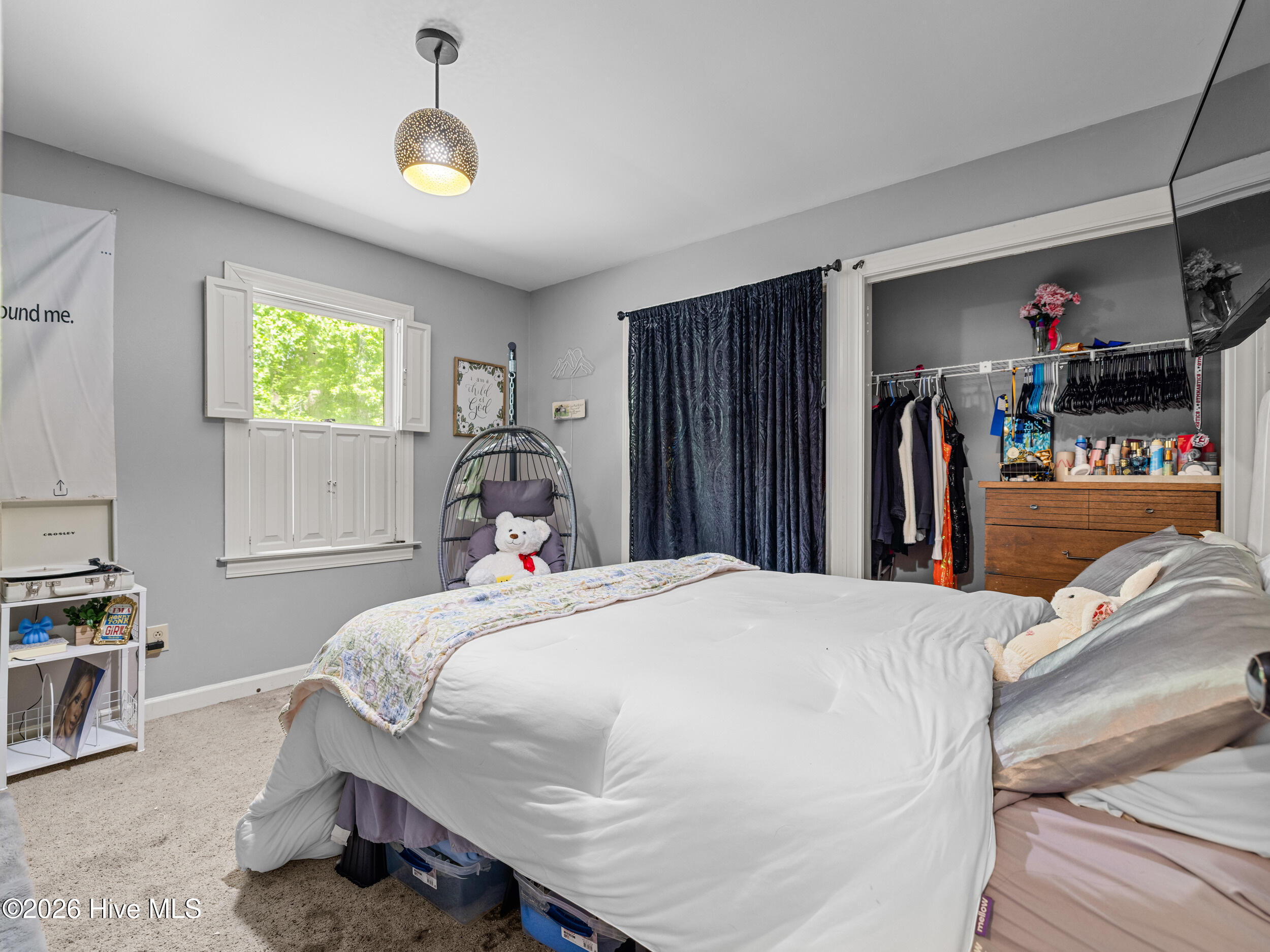 100570486 | Photo 48