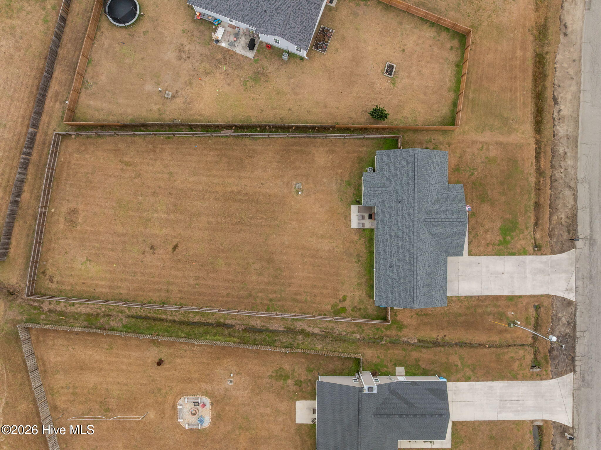 100547343 | Photo 47