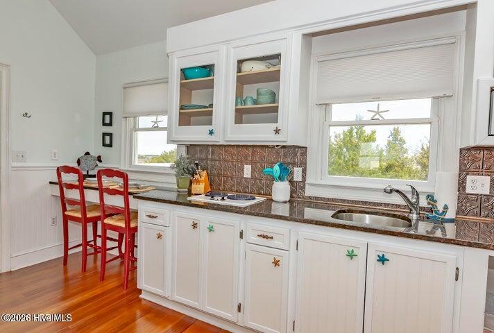 100557980 | Photo 31