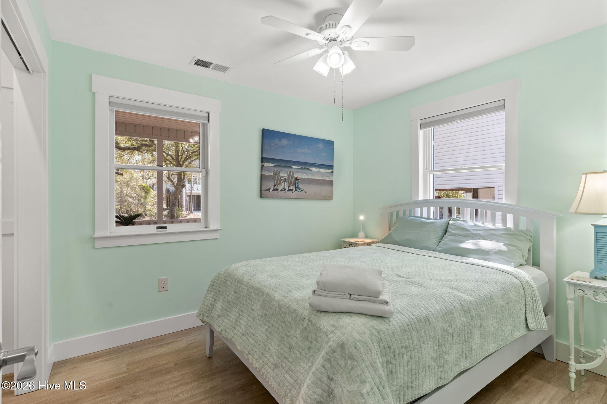 100562646 | Photo 27