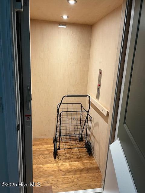 100513257 | Photo 42