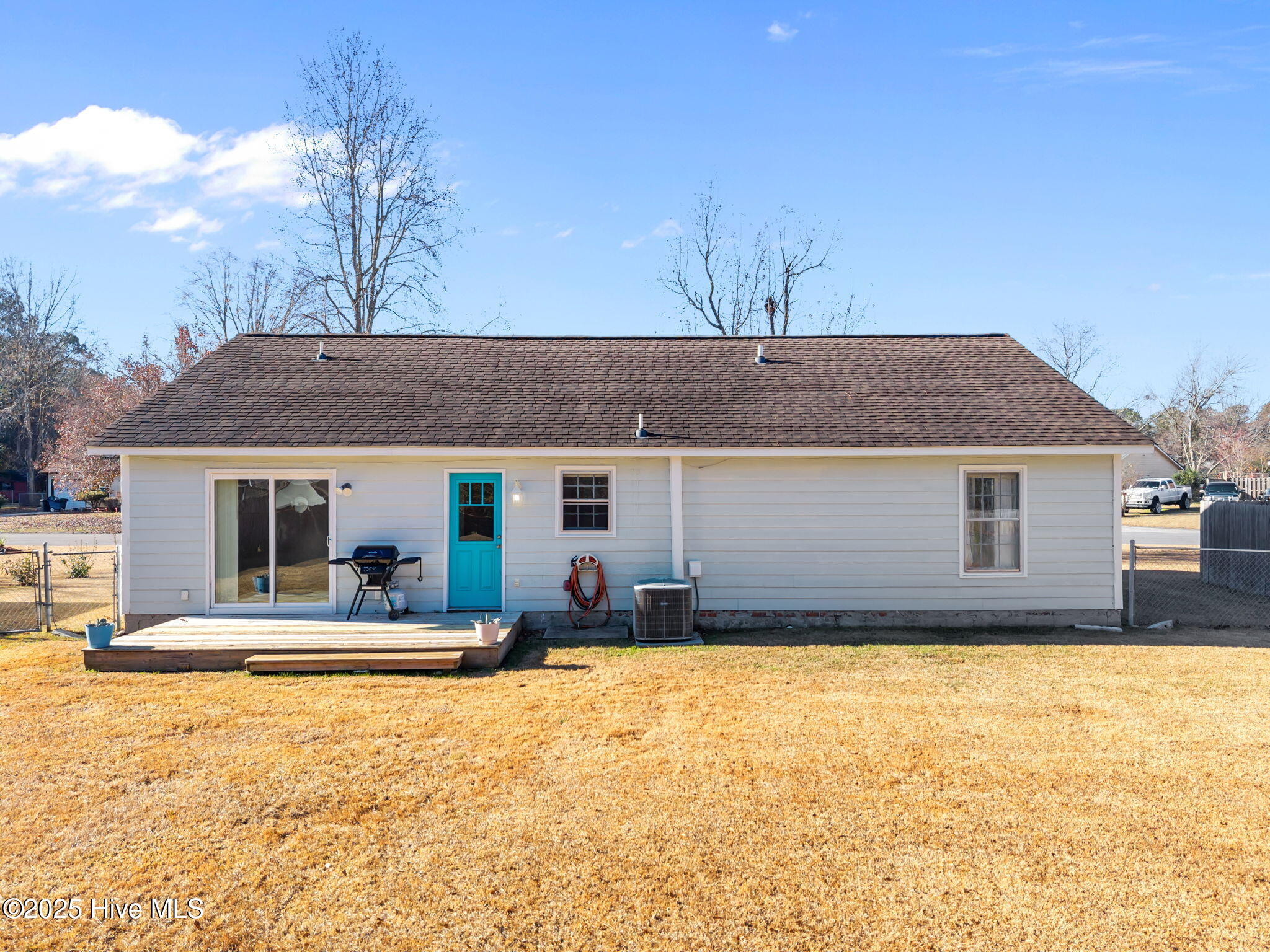 100546209 | Photo 28