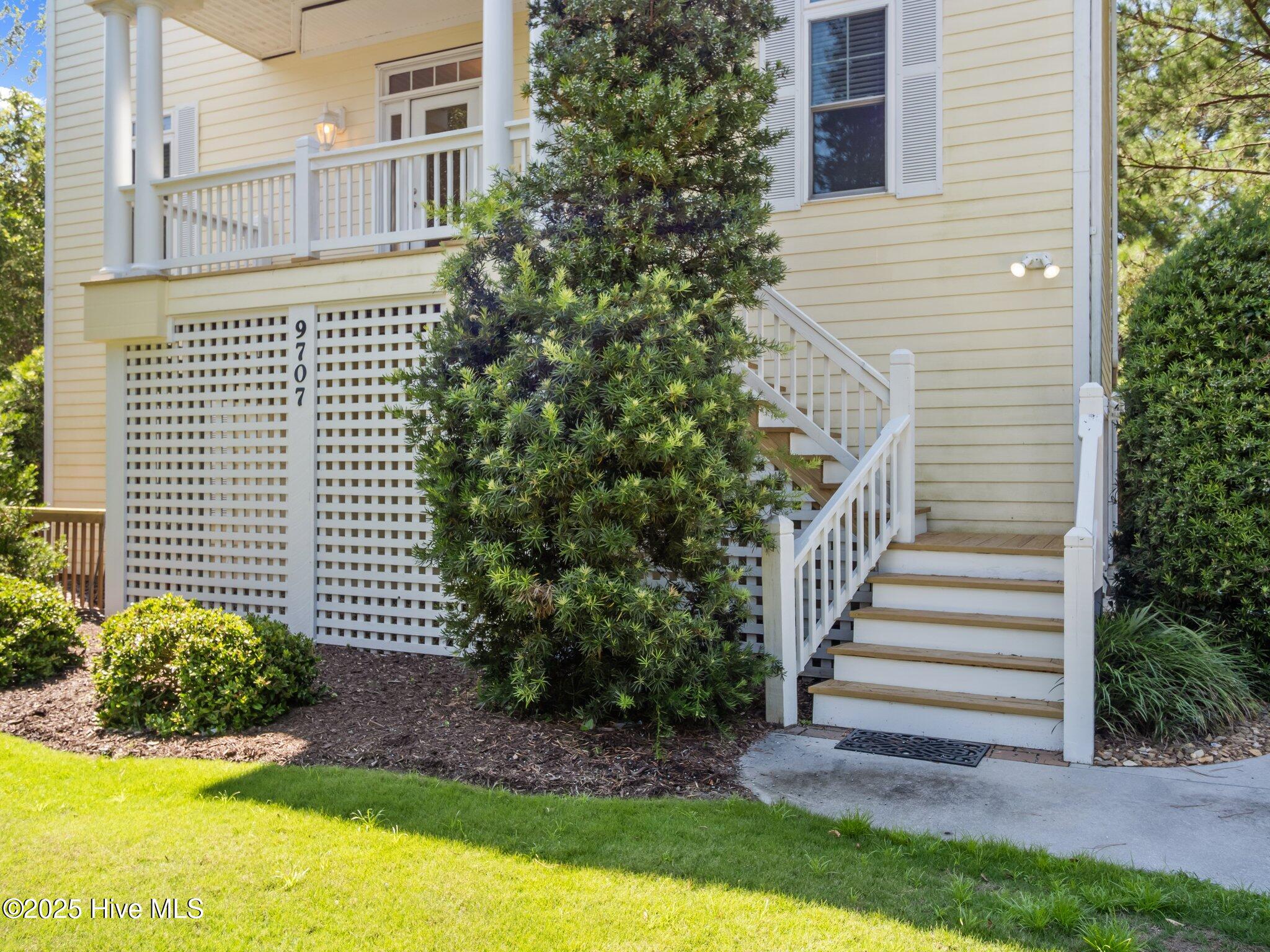 100518679 | Photo 47