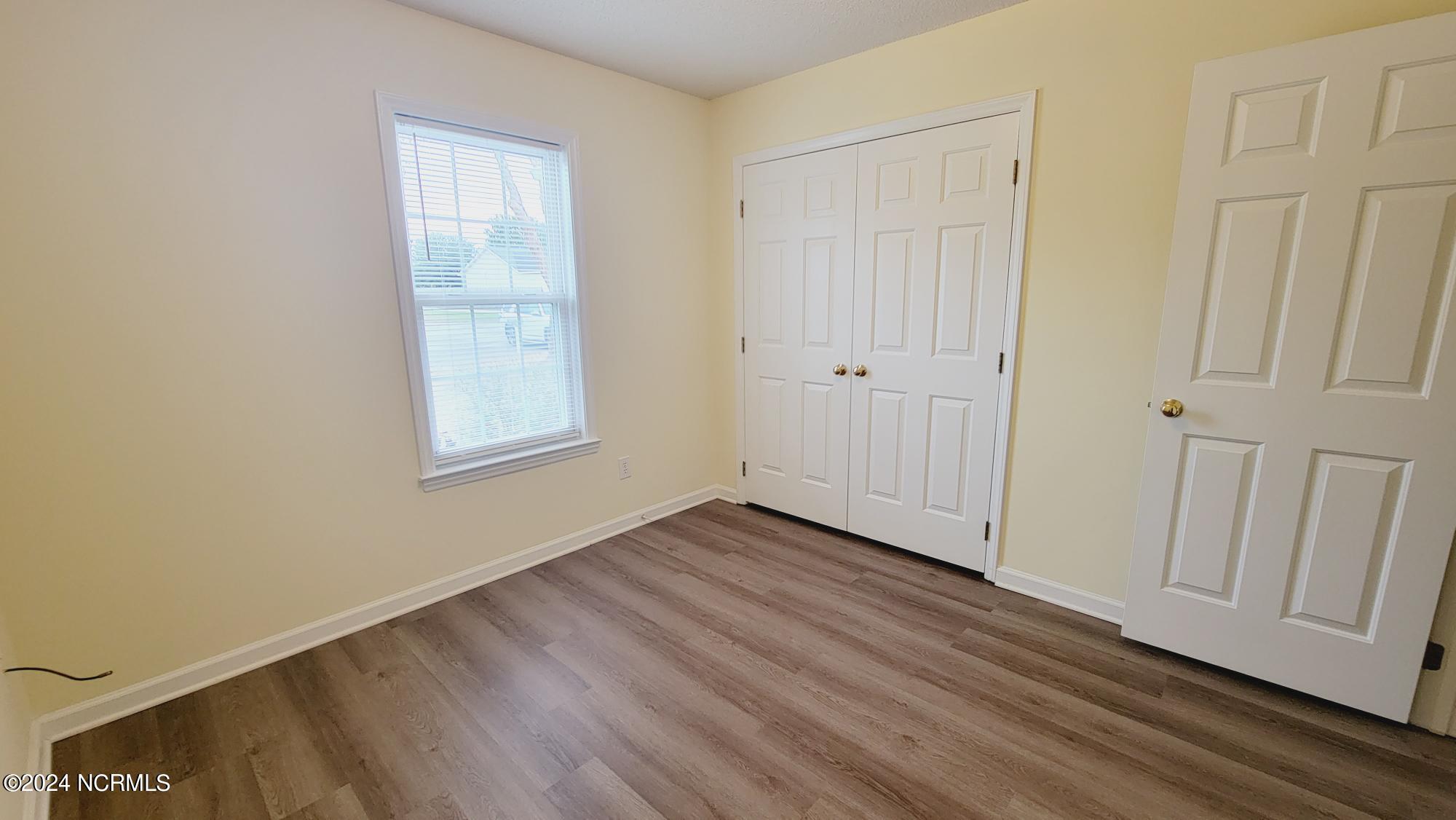 100548777 | Photo 20