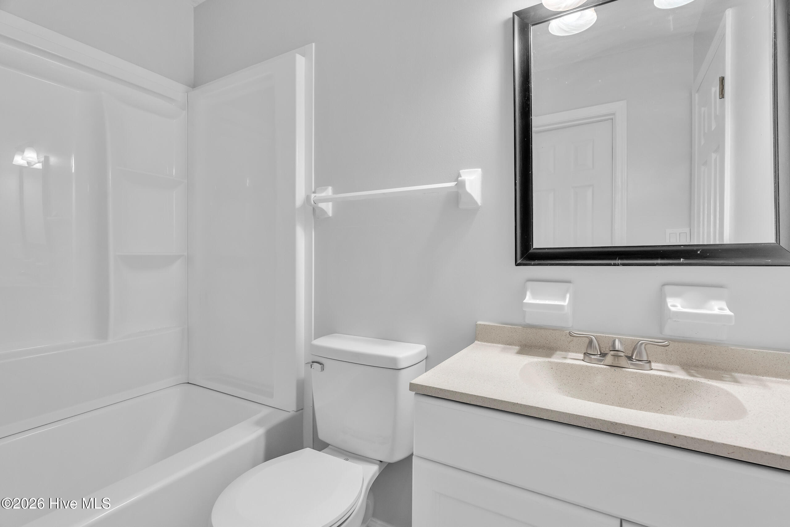 100549953 | Photo 15