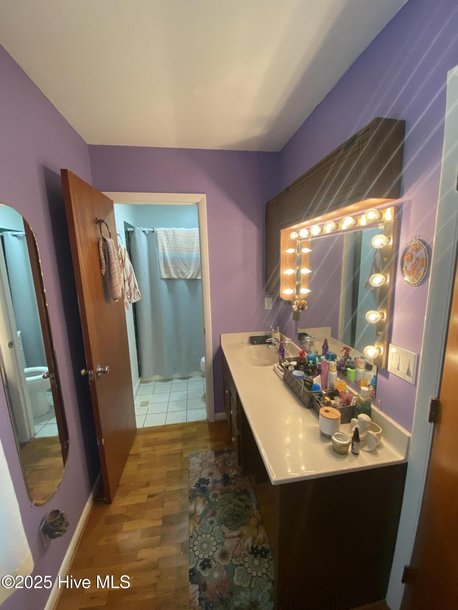 100521634 | Photo 38