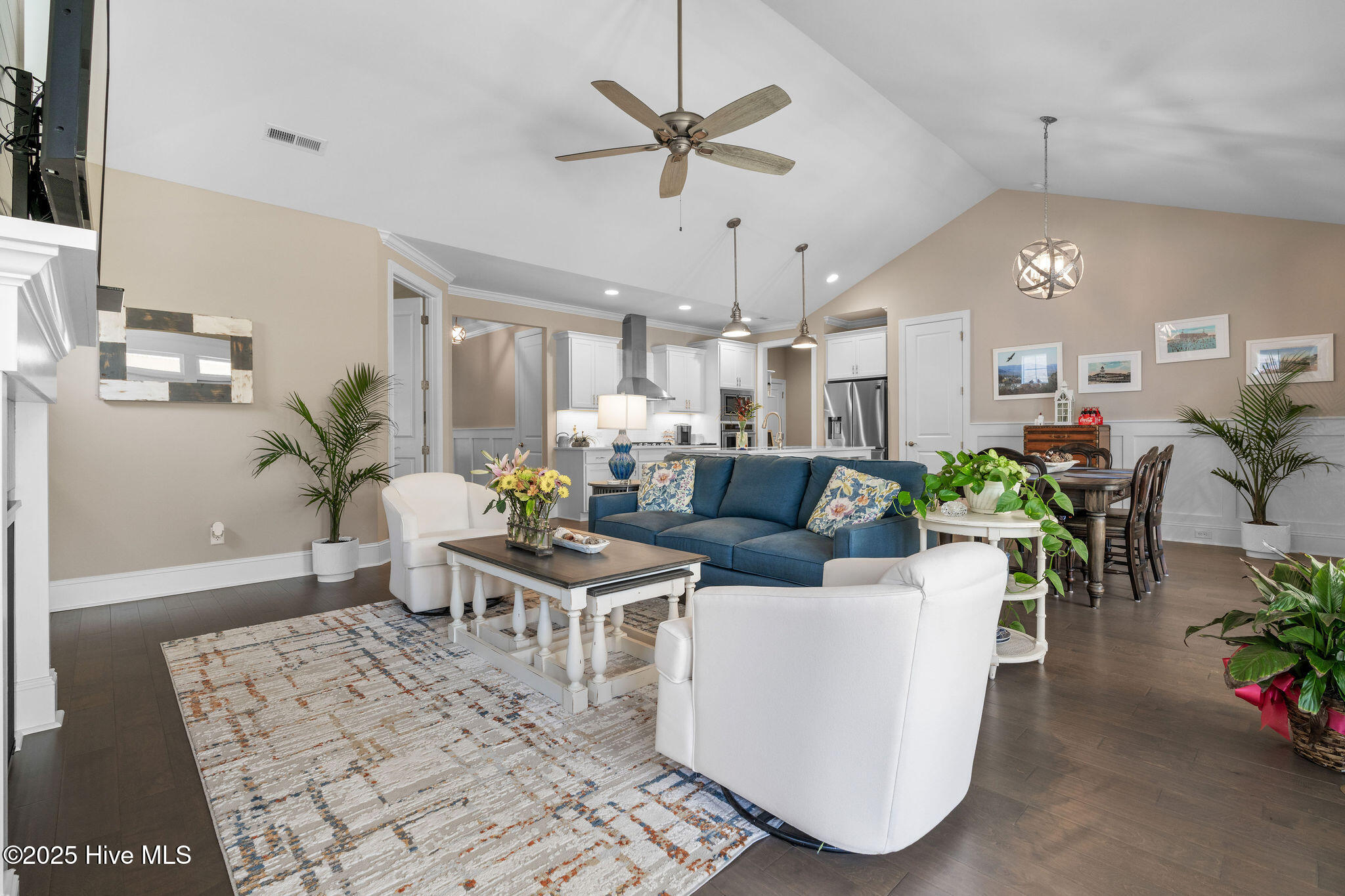 100540616 | Photo 16