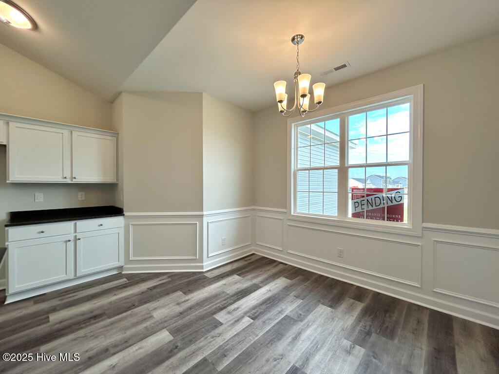 100562830 | Photo 14