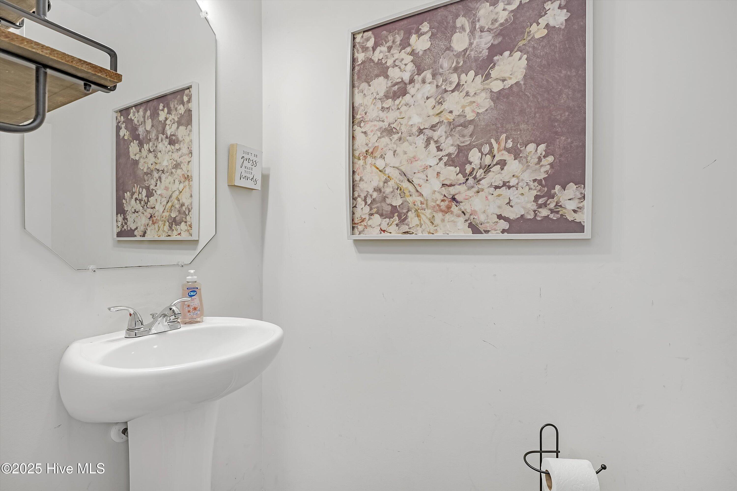 100532603 | Photo 12