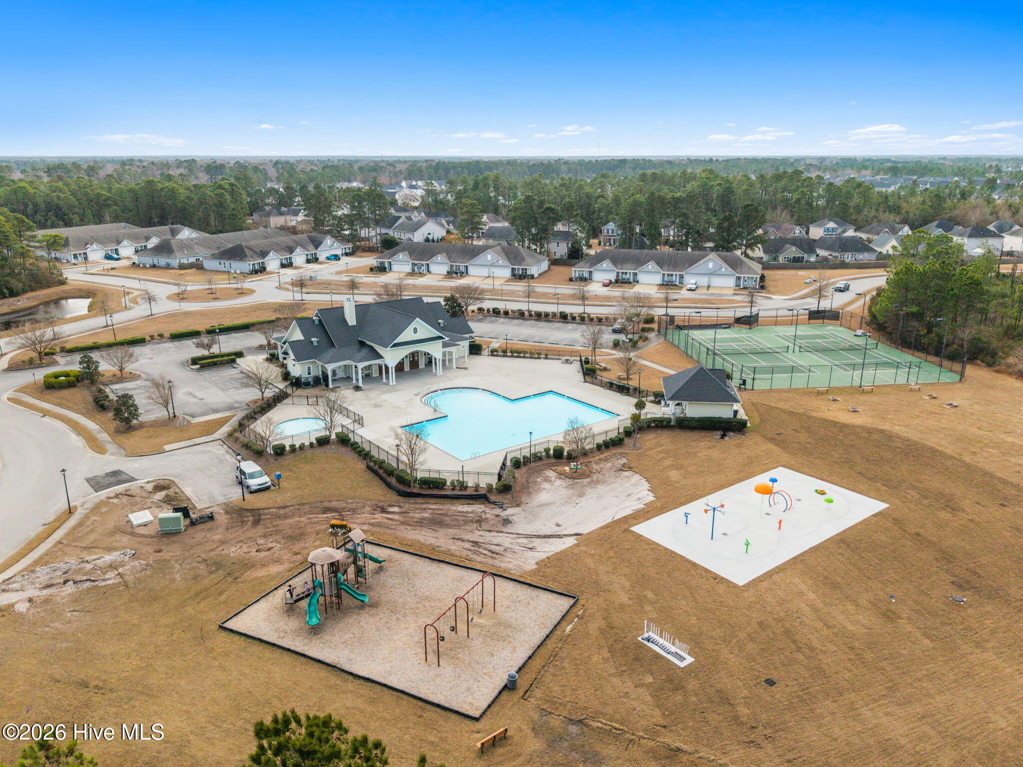 100548776 | Photo 56