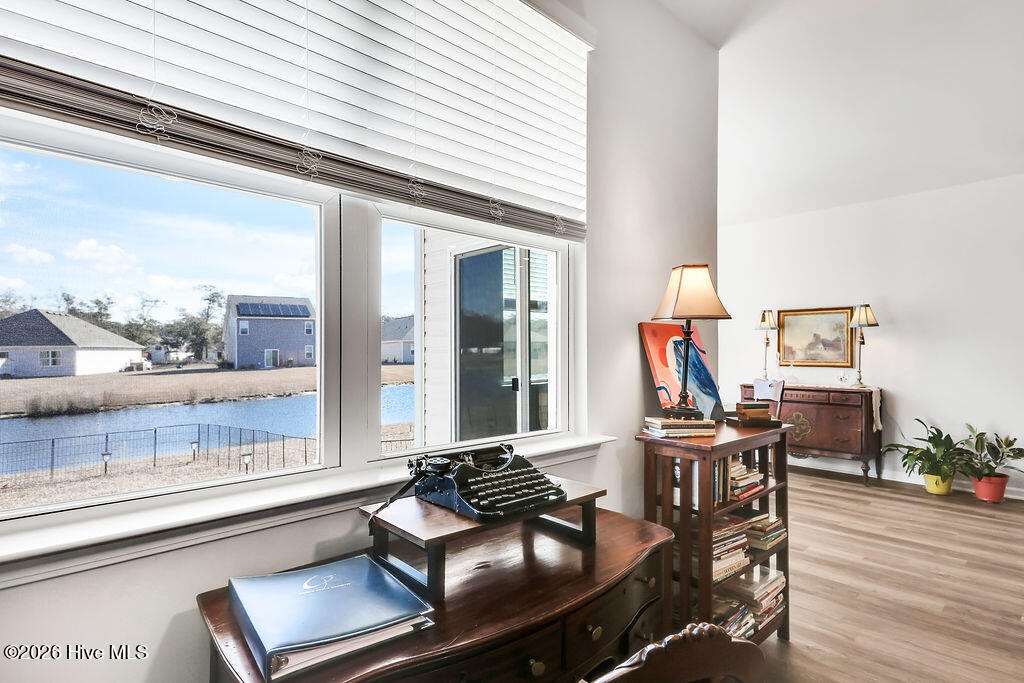 100556486 | Photo 19