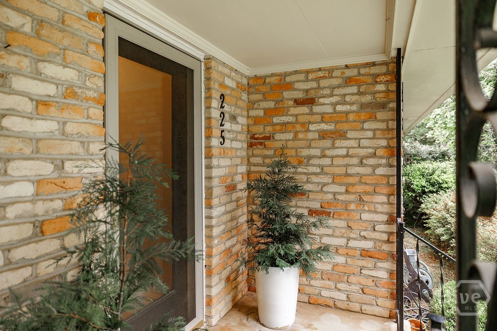225 Greencrest Drive, Athens, GA 30605 Listing Photo  9