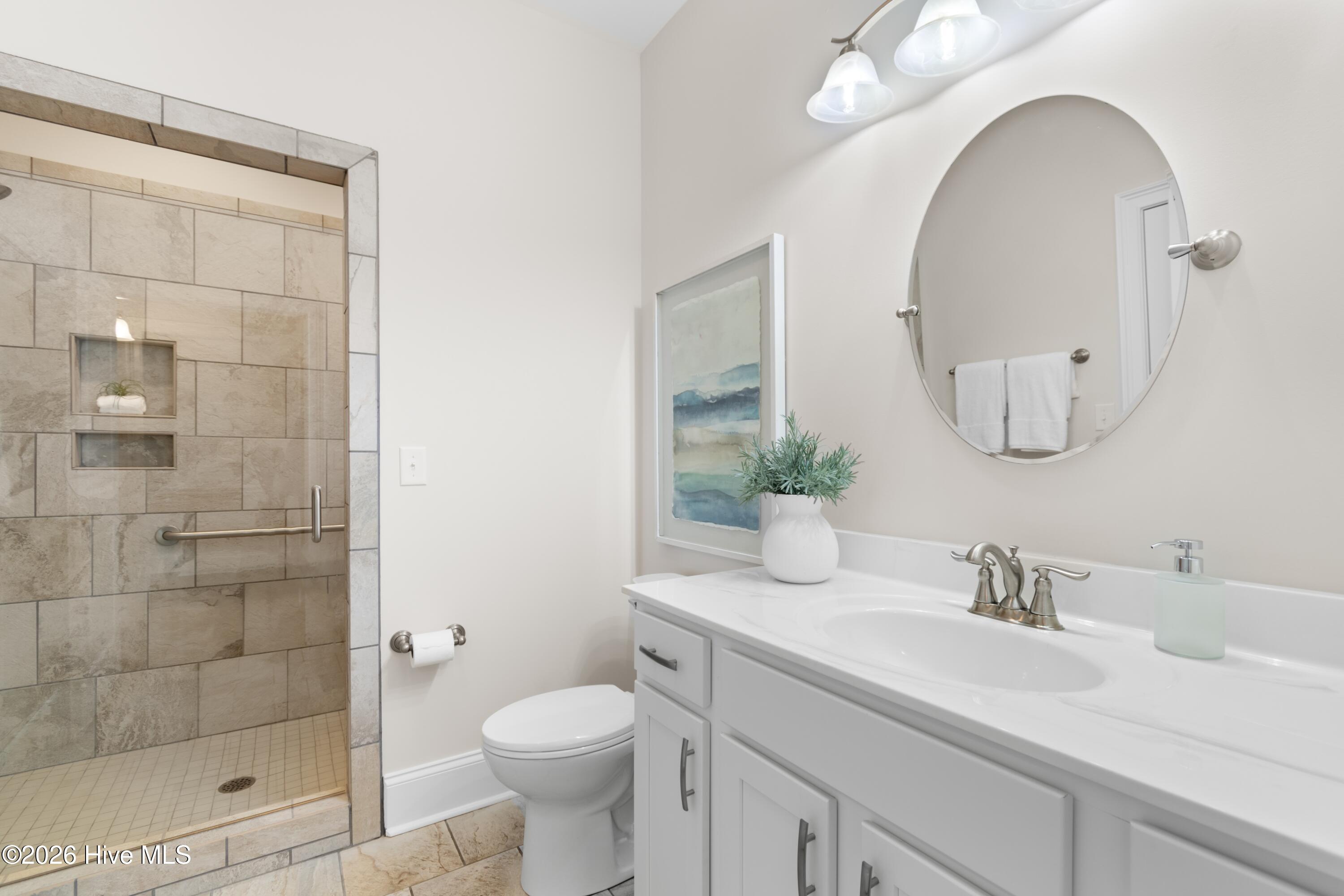 100556573 | Photo 37