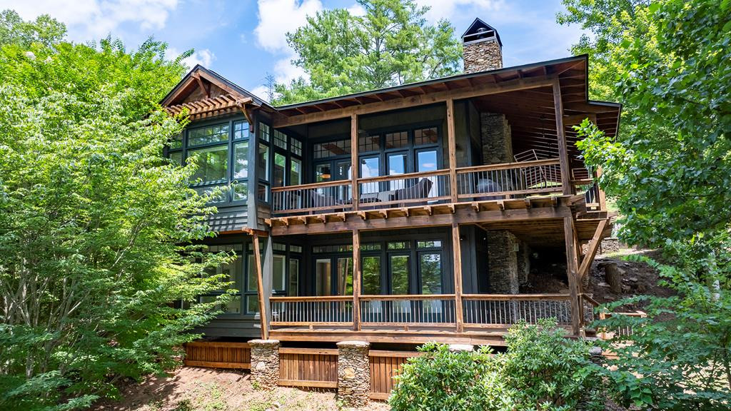 Homes for sale in Robbinsville, NC | 11 Old Lodge Rd, Robbinsville, NC 28771 | MLS# 98543609