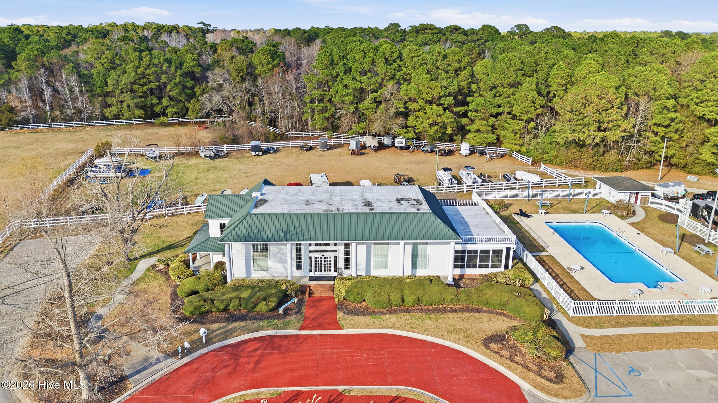 100558595 | Photo 89