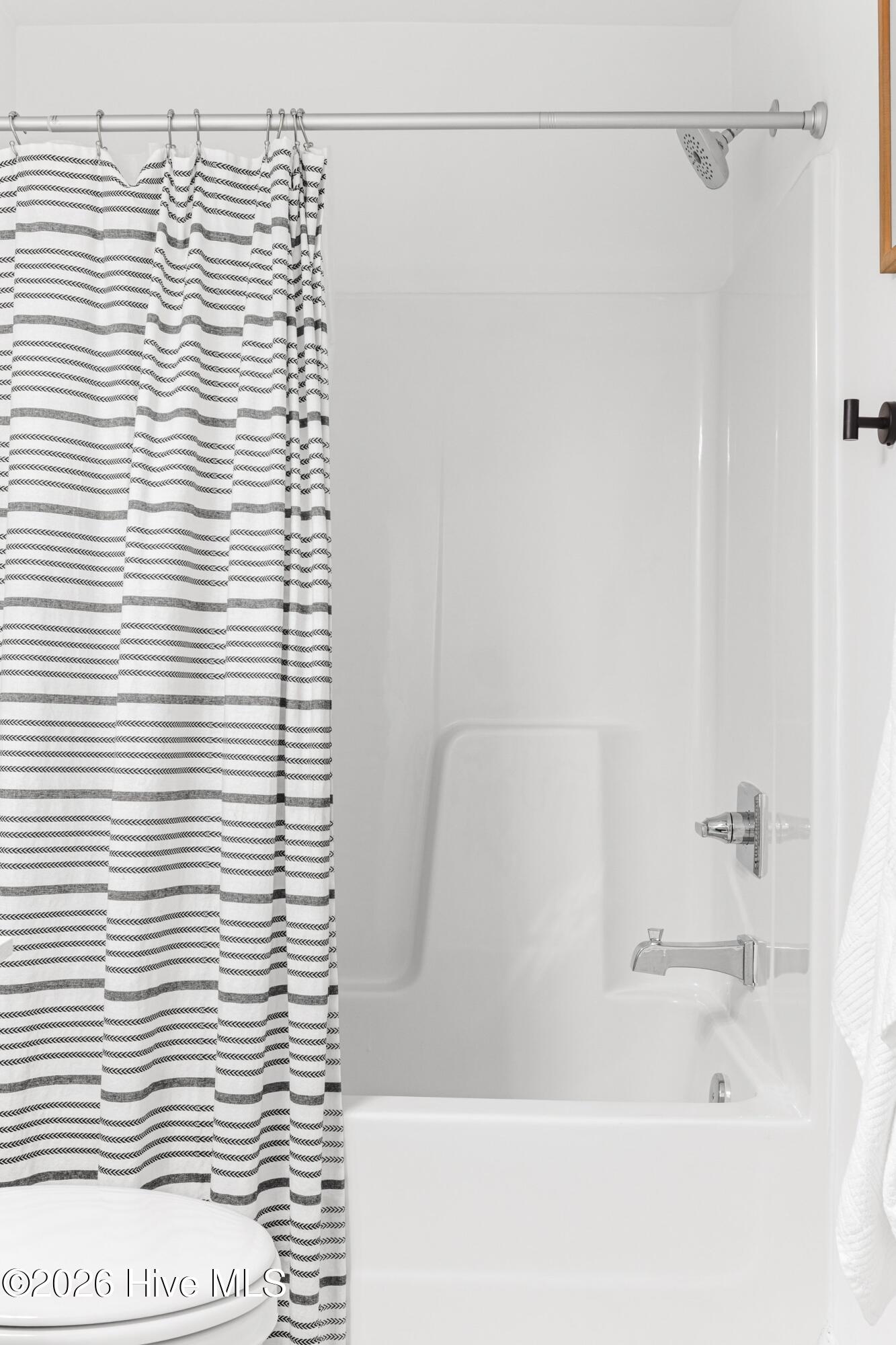 100547333 | Photo 38