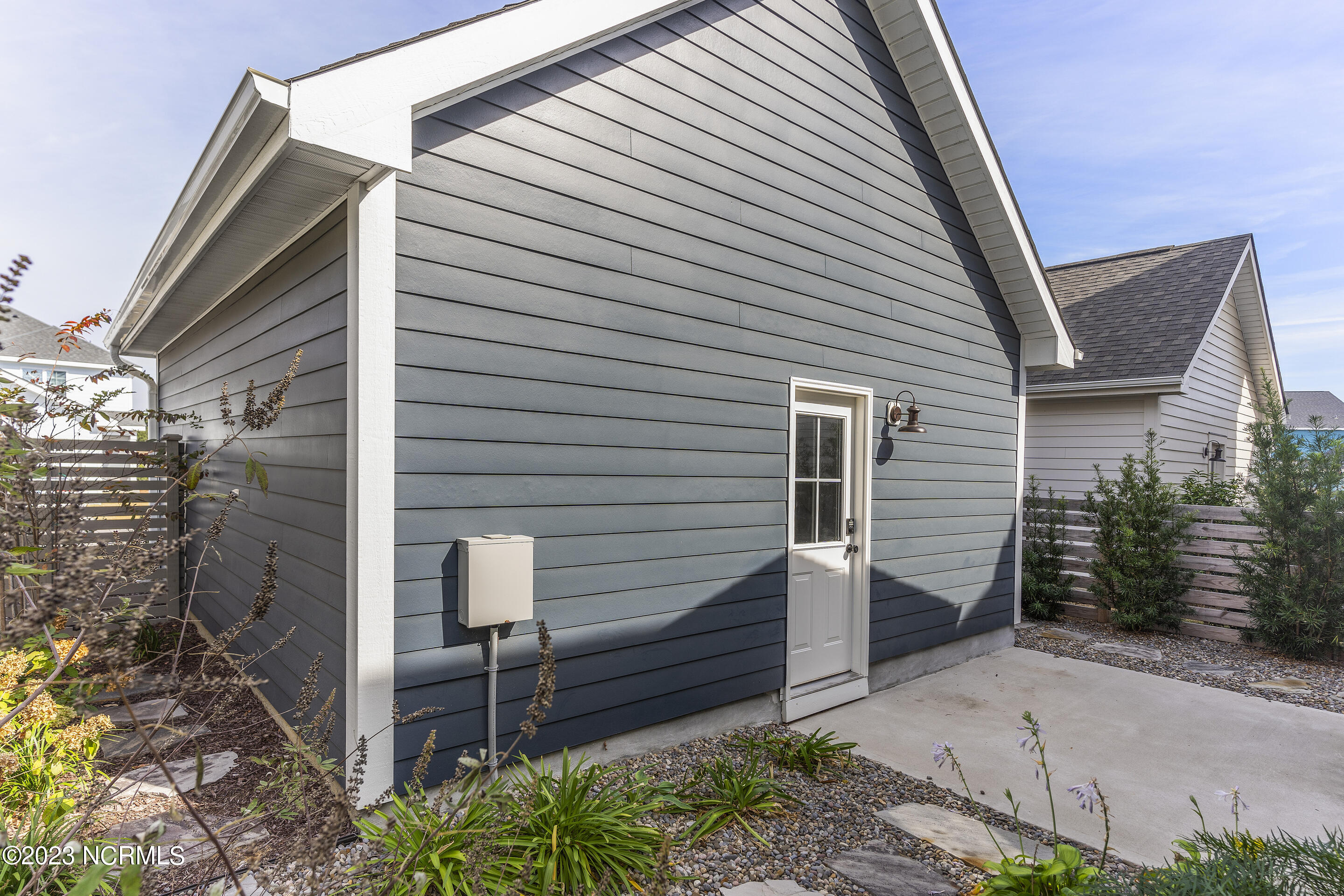 100547954 | Photo 33