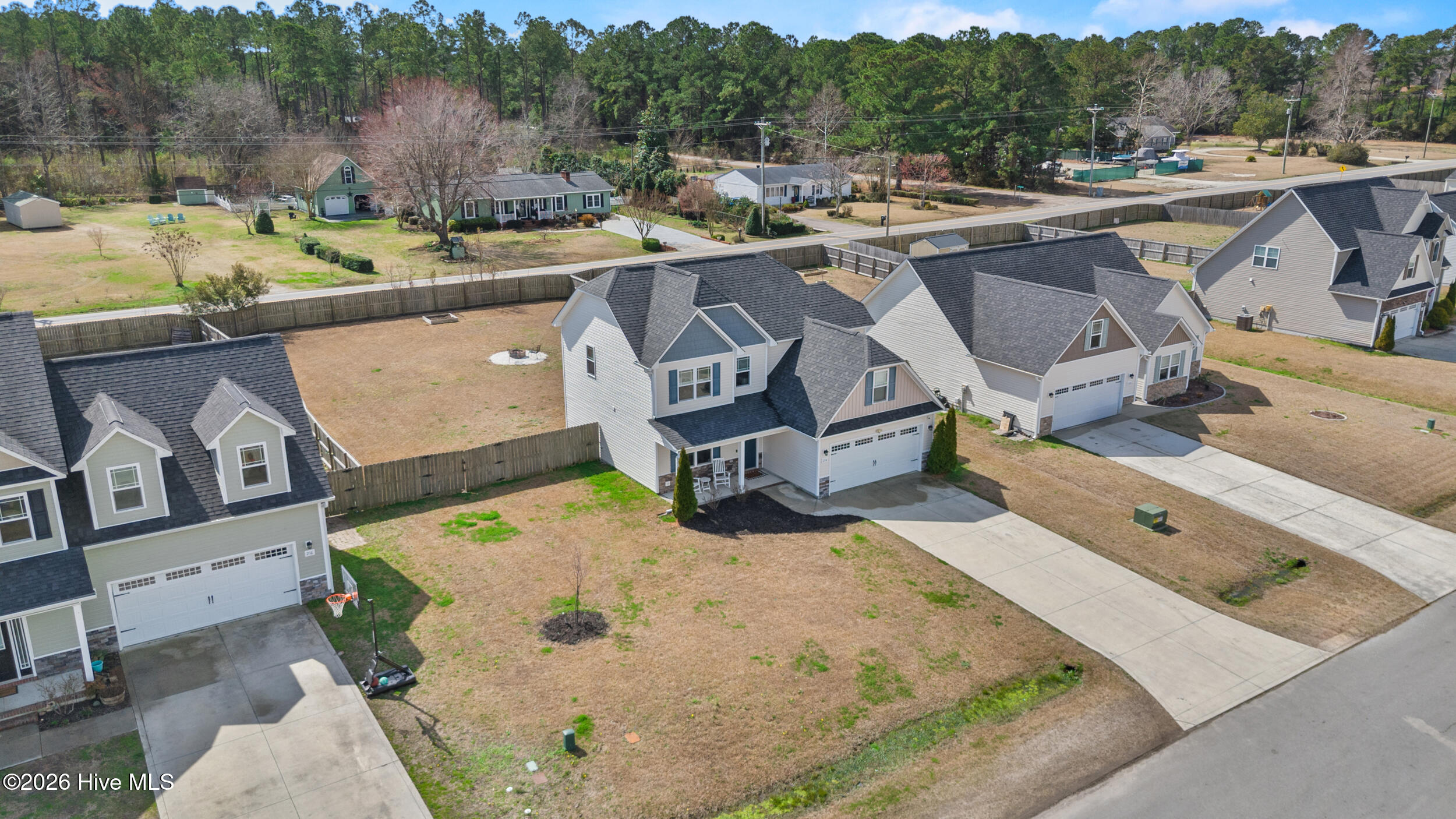 100558601 | Photo 45