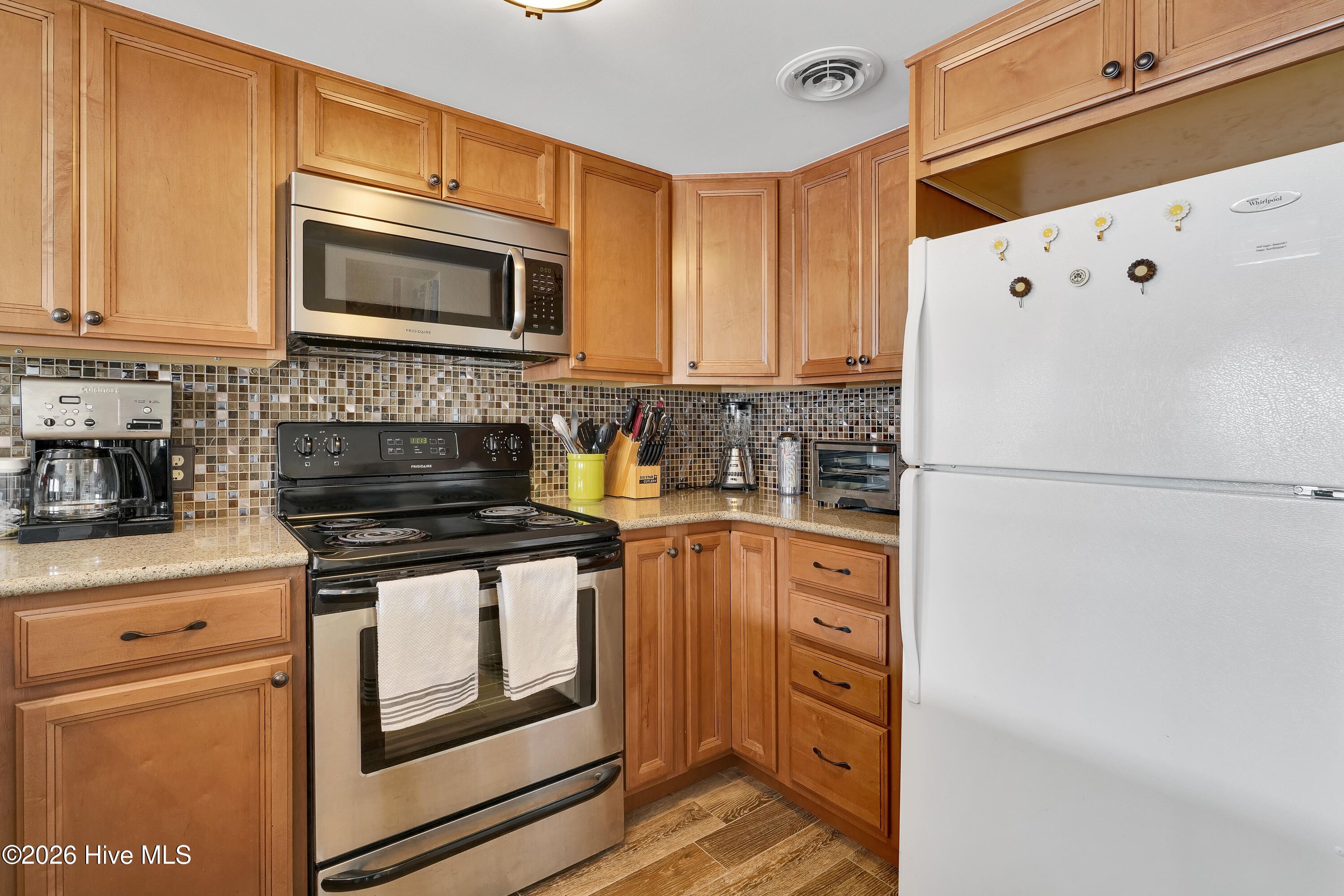 100555375 | Photo 10