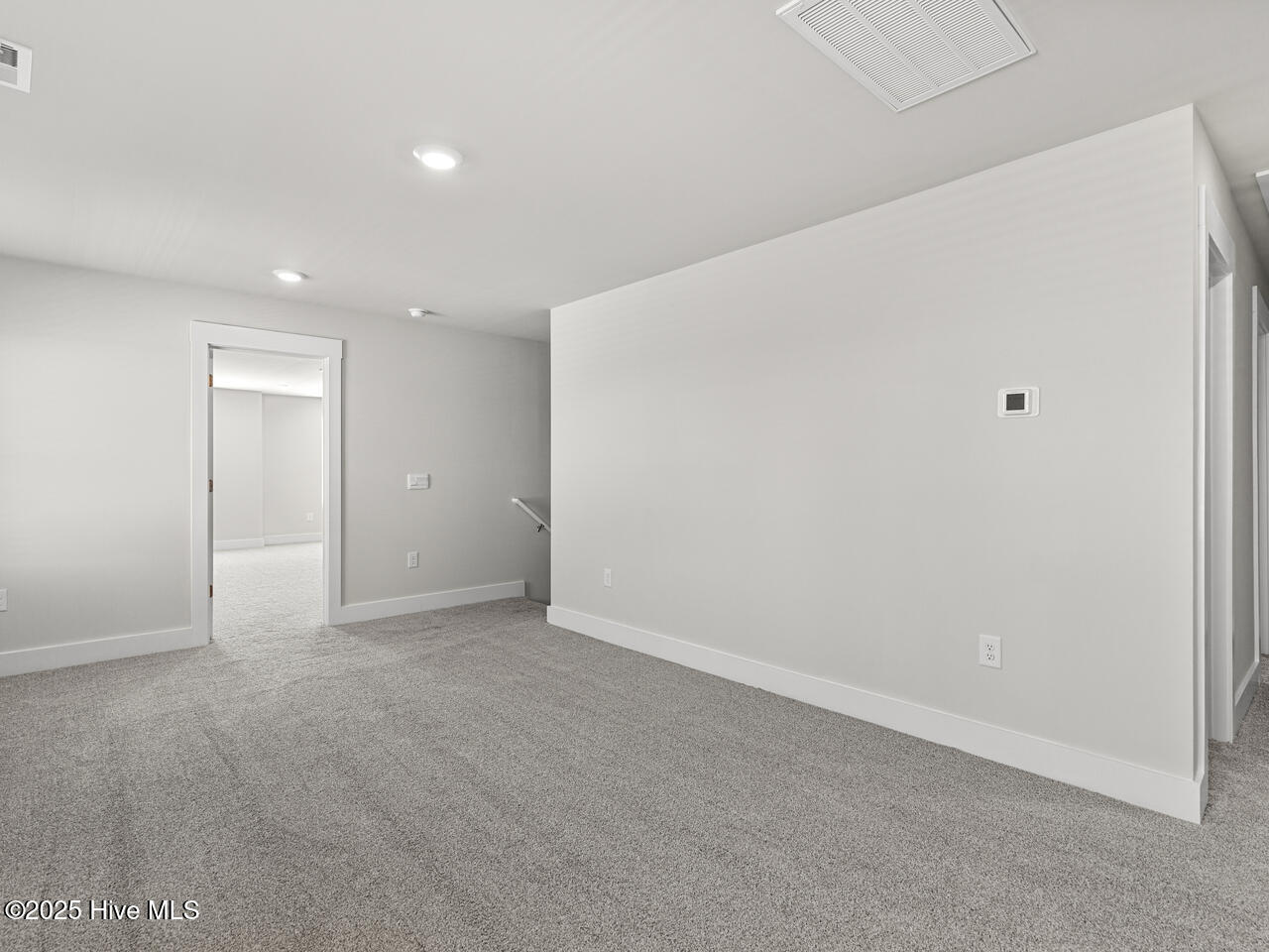 100530174 | Photo 24