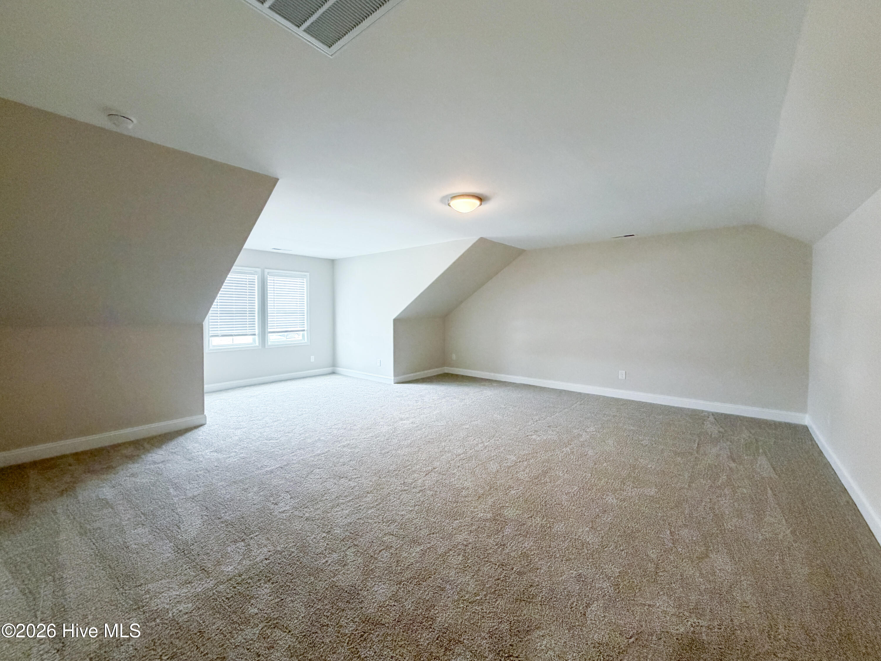 100552210 | Photo 21