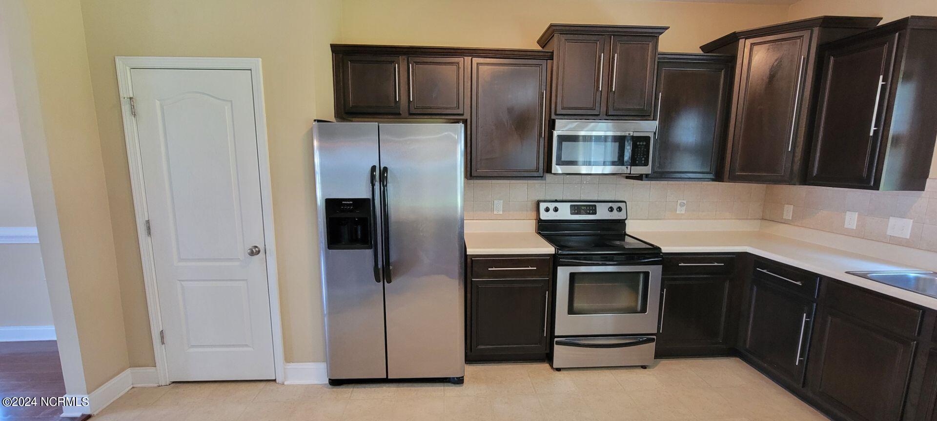 100556594 | Photo 12